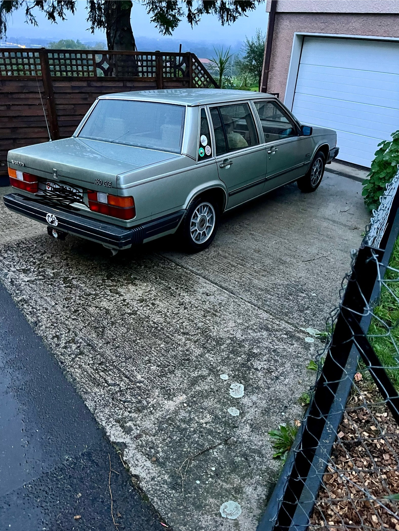 VOLVO 760 2.9 GLE