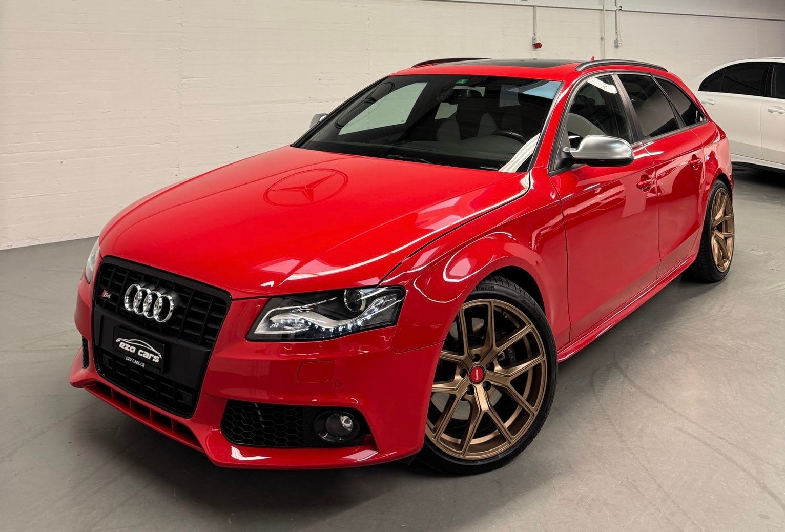 AUDI S4 Avant 3.0 TFSI quattro S-tronic Limited Red Performance