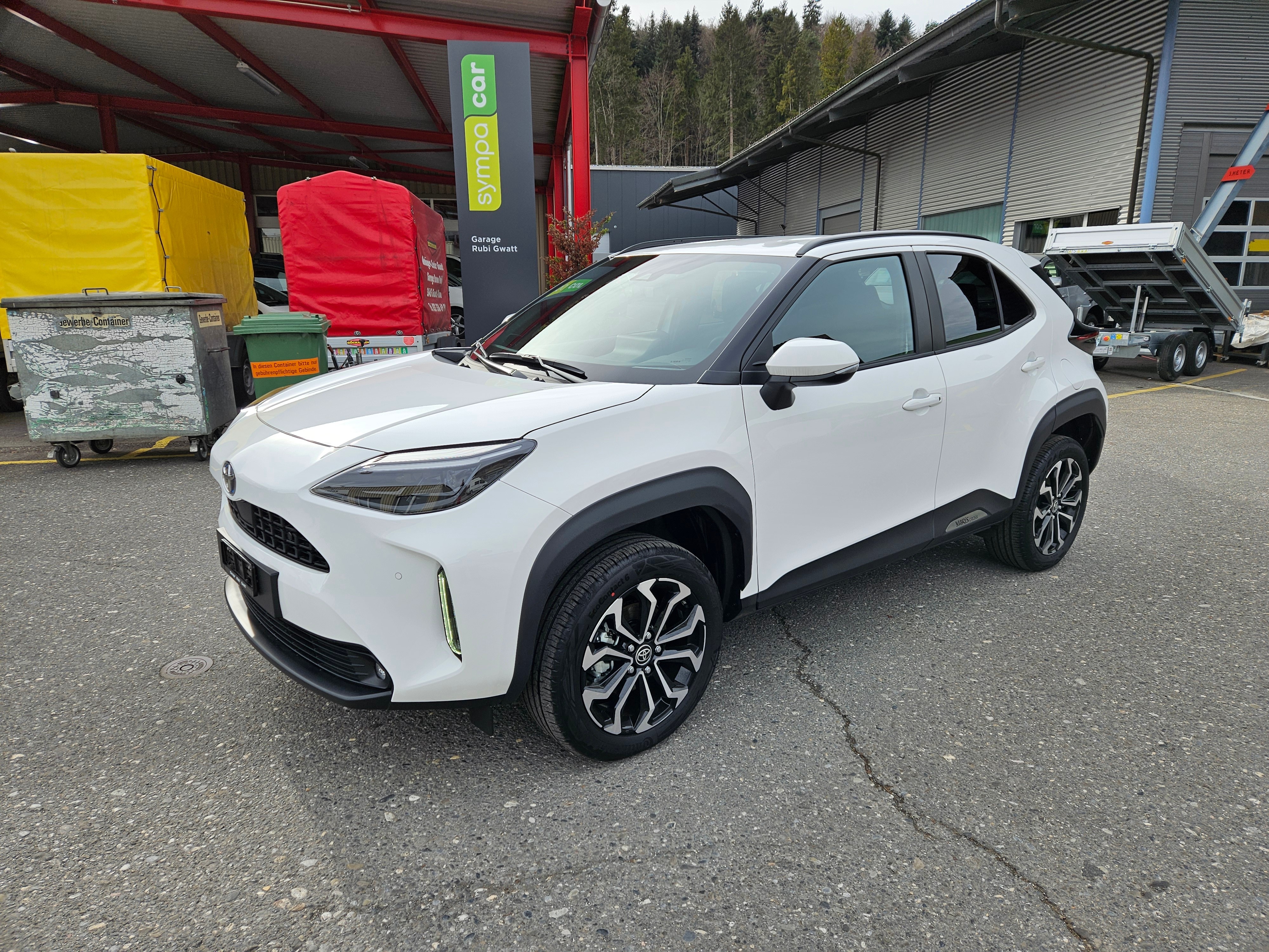 TOYOTA Yaris Cross 1.5 Trend e-CVT AWDi