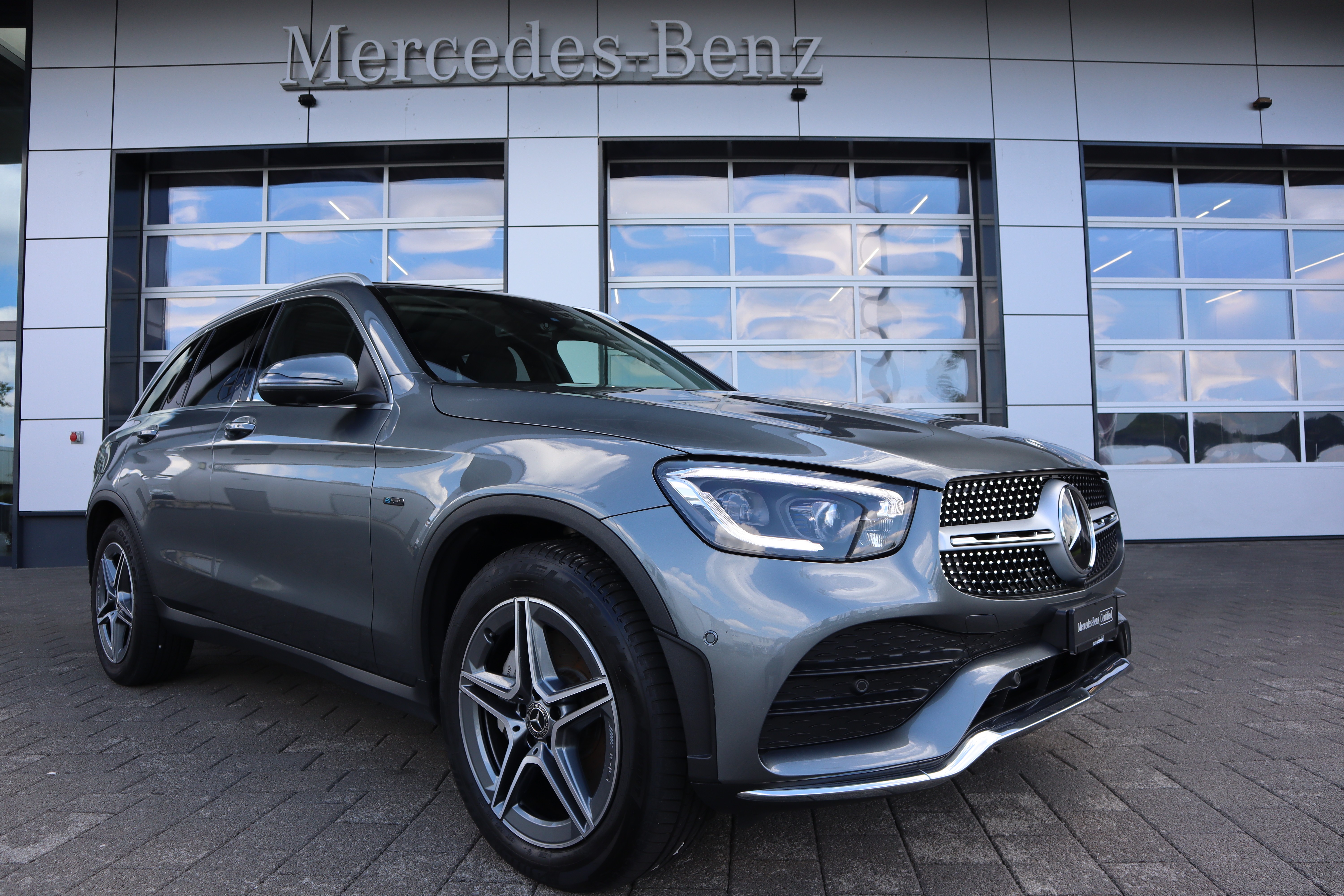 MERCEDES-BENZ GLC 300 de AMG Line 4Matic 9G-Tronic