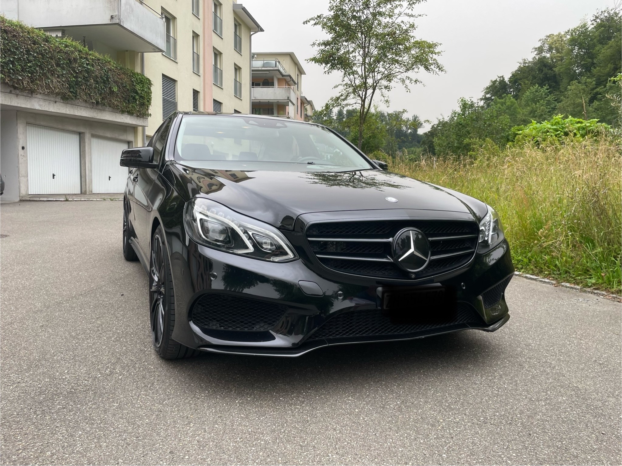 MERCEDES-BENZ E 350 BlueTEC Avantgarde 4Matic 7G-Tronic