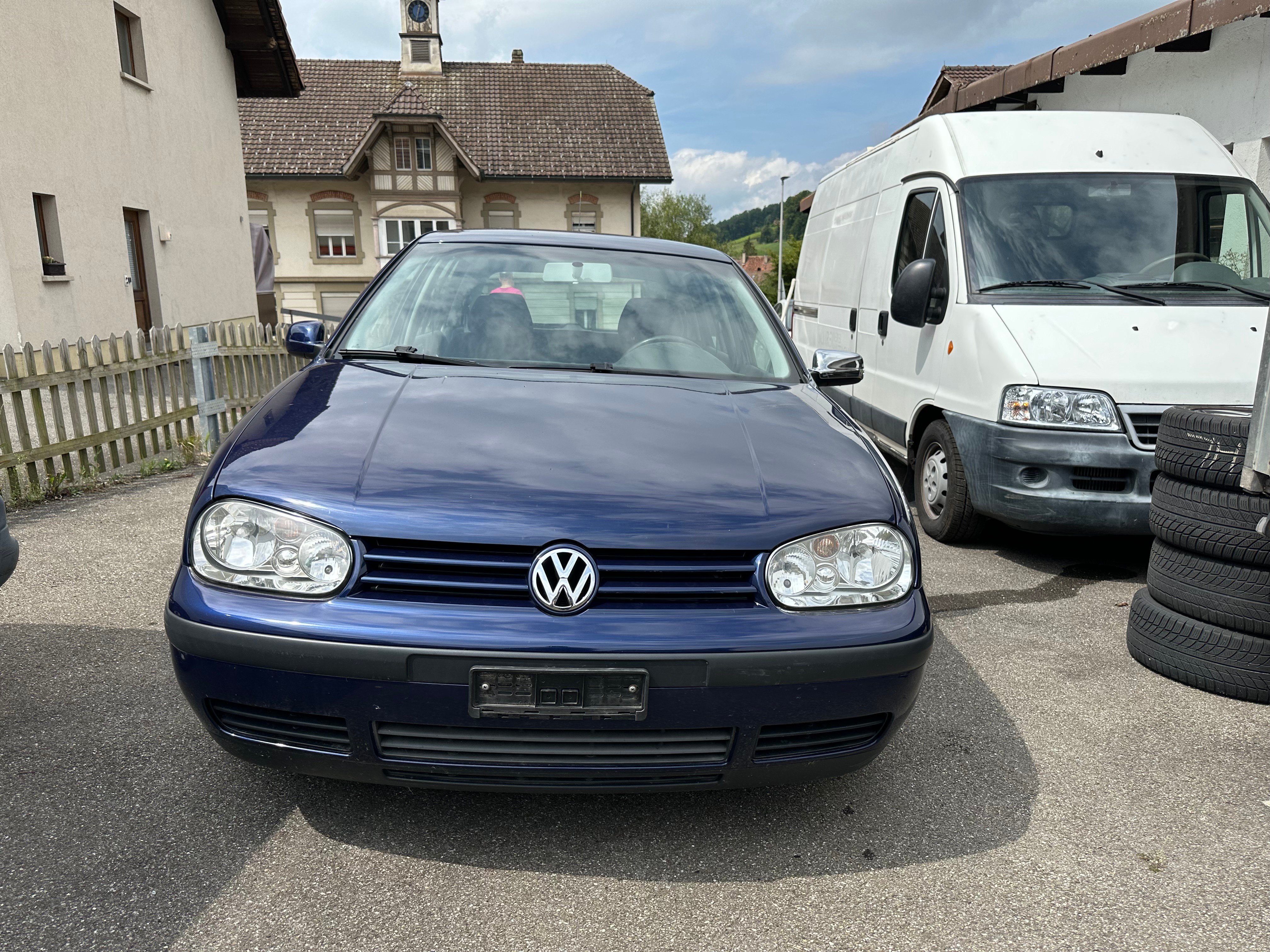 VW Golf 1.6 16V FSI Comfortline