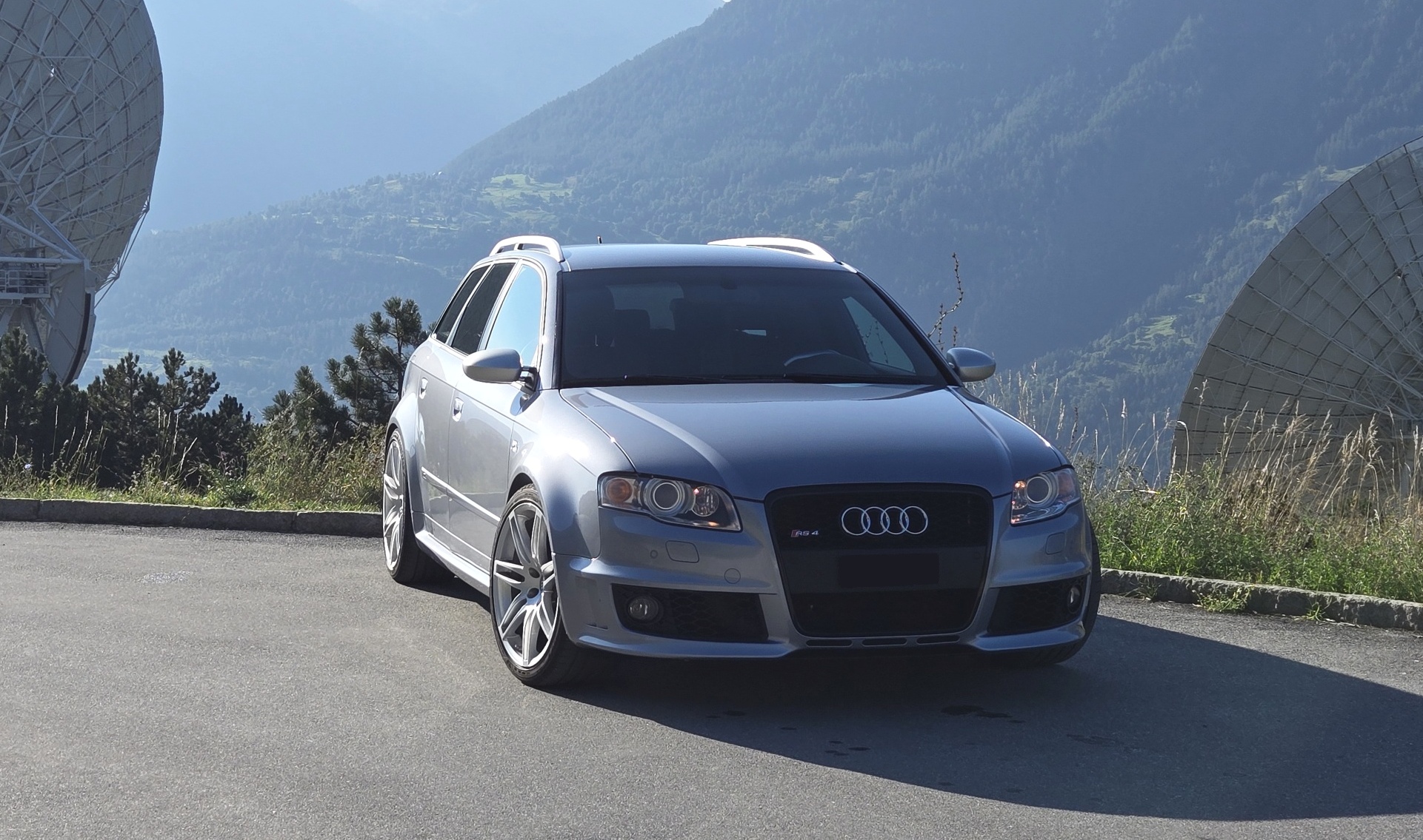 AUDI RS4 Avant 4.2 V8 quattro