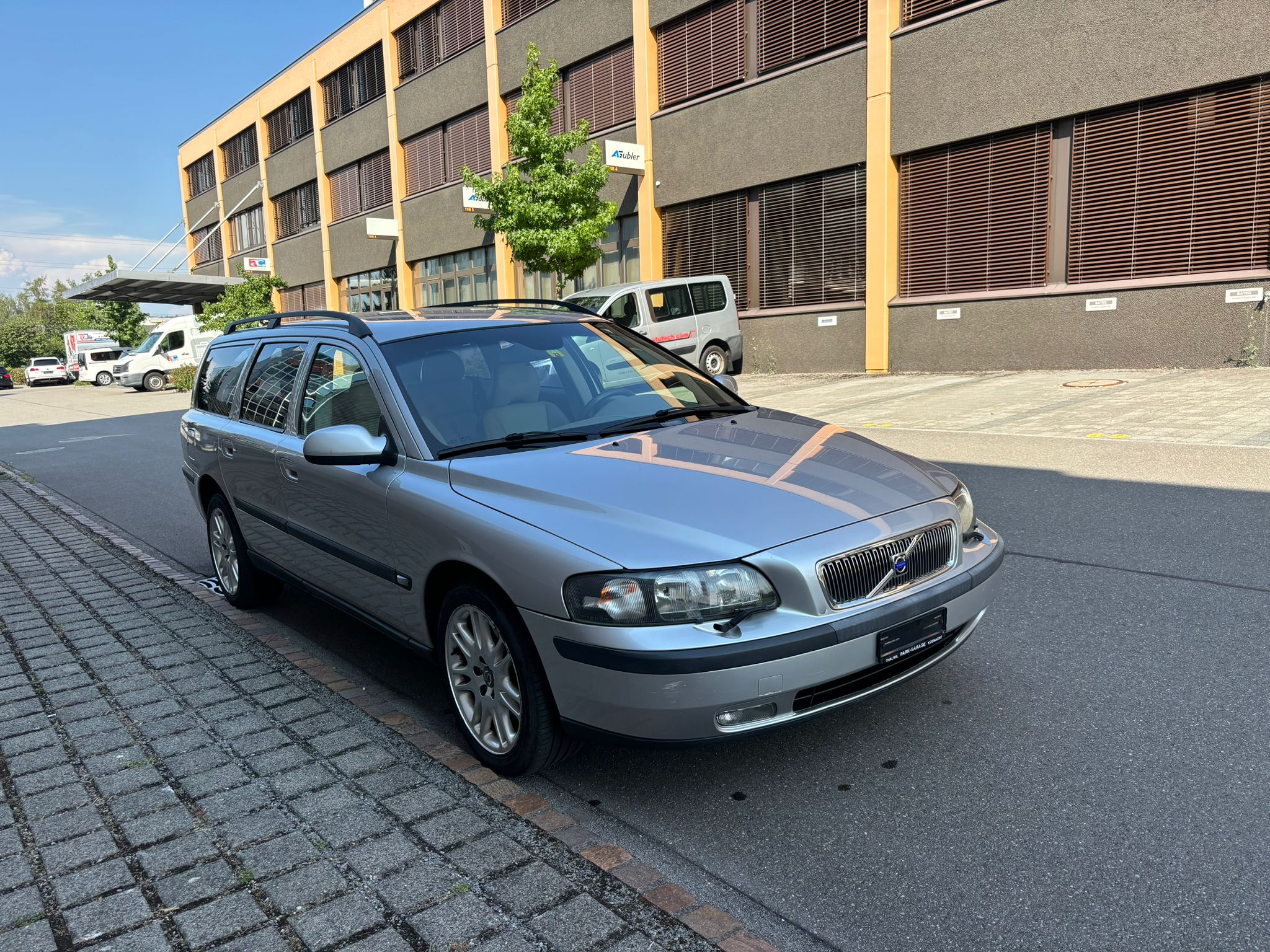 VOLVO V70 2.4T AWD