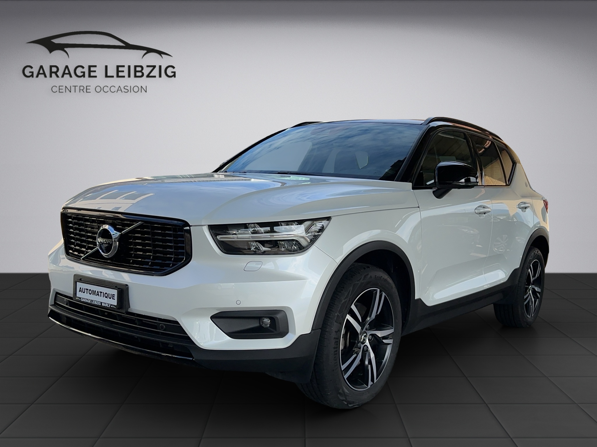 VOLVO XC40 2.0 T4 R-Design AWD