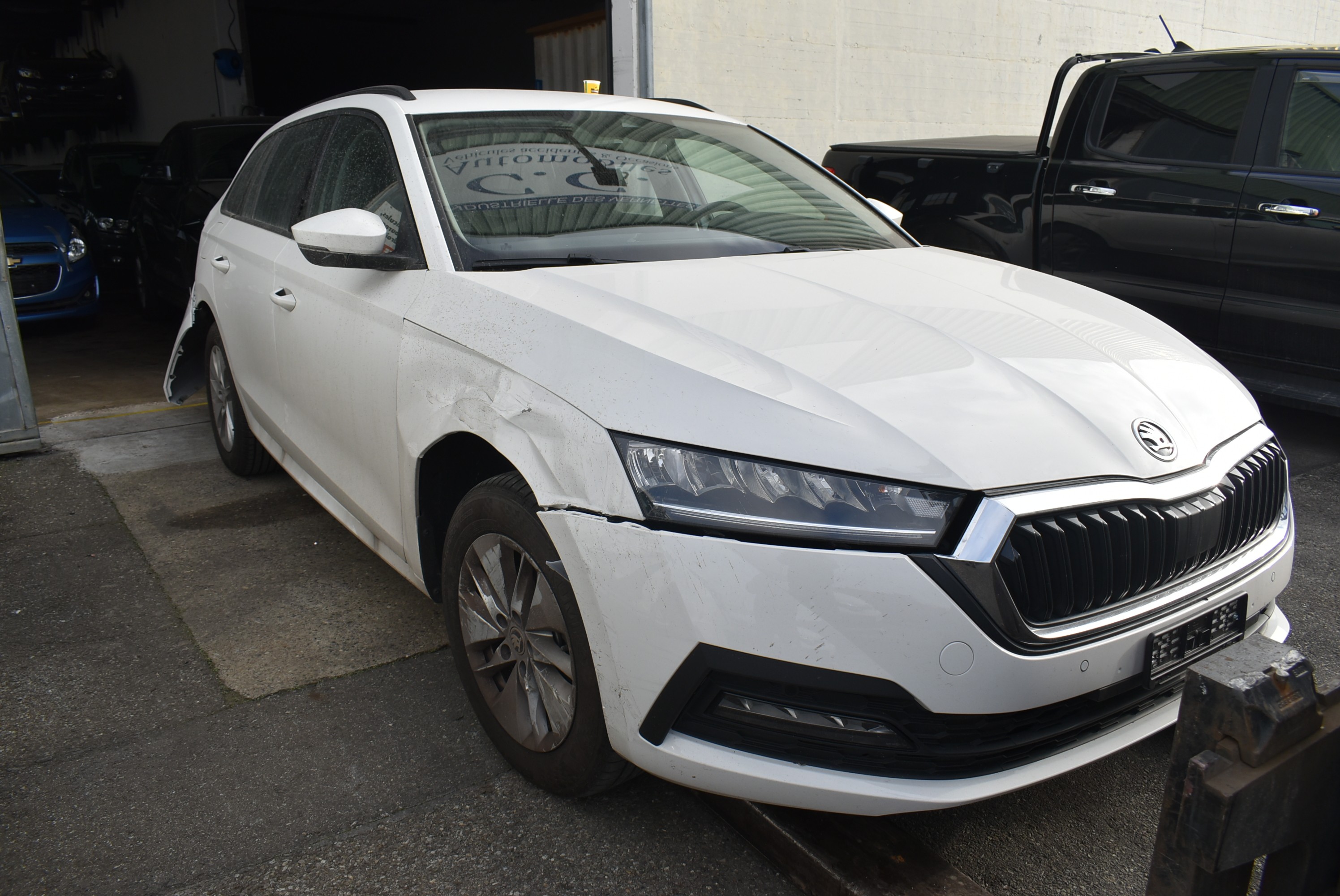 SKODA Octavia Combi 1.5 TSI mHEV DSG Ambition