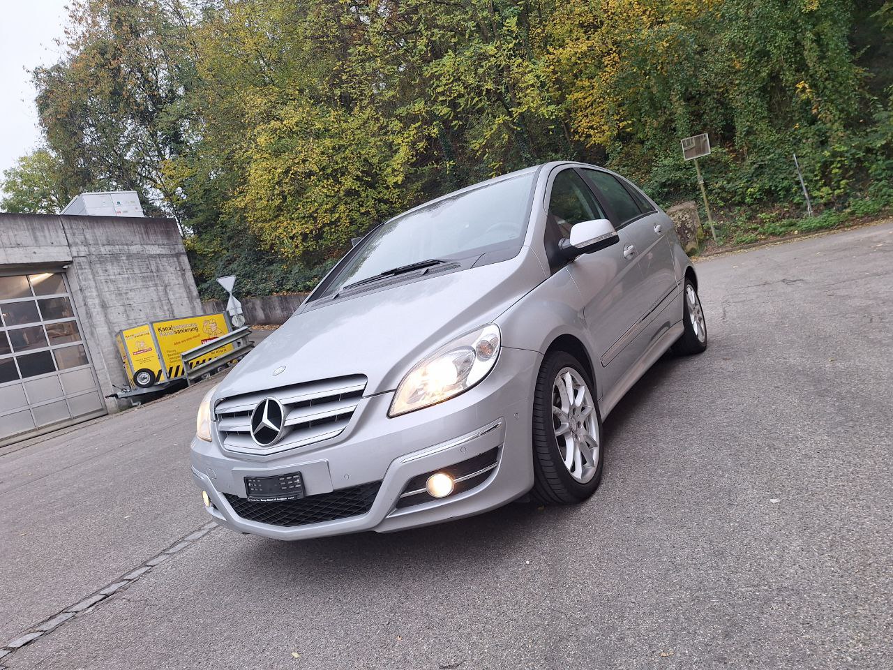 MERCEDES-BENZ B 180 My Star Autotronic