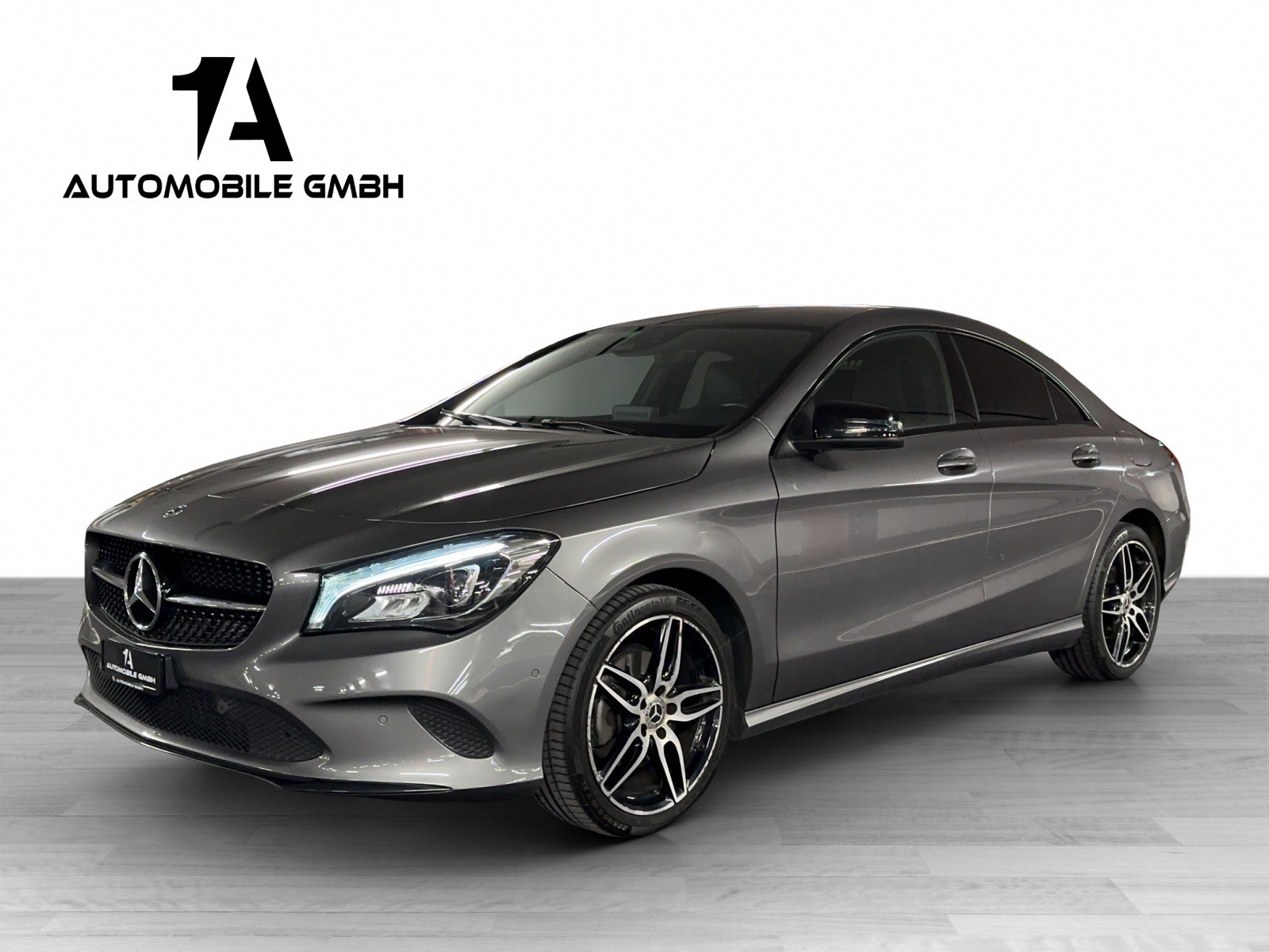 MERCEDES-BENZ CLA 200 Night Star 7G-DCT