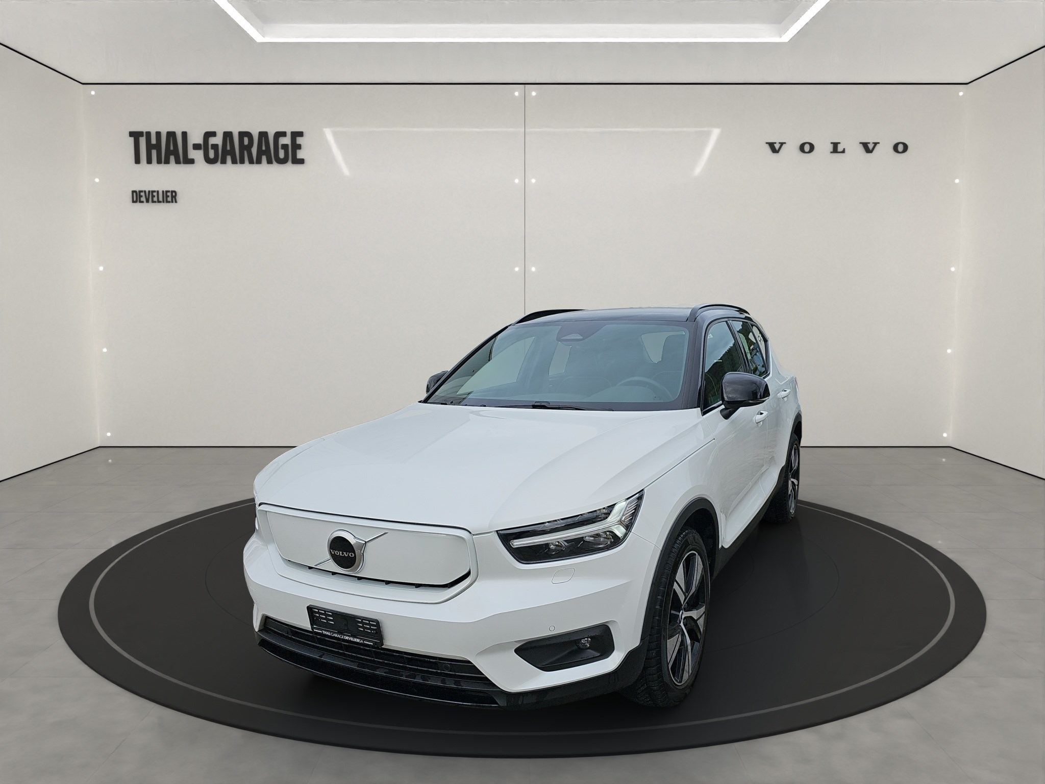 VOLVO XC40 P8 Twin R-Design AWD