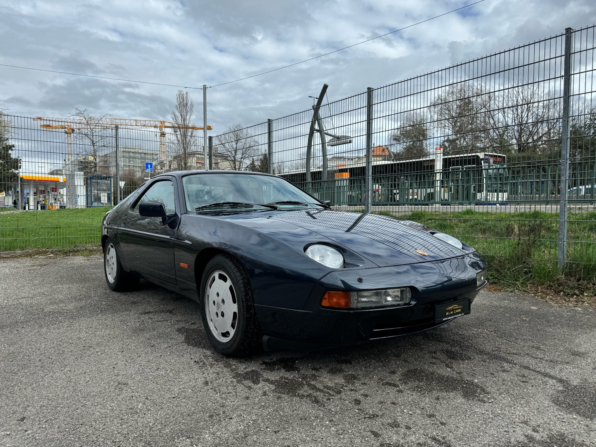 PORSCHE 928 S4