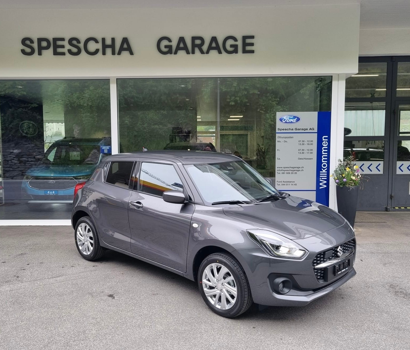 SUZUKI Swift 1.2 Compact + 4x4 Hybrid