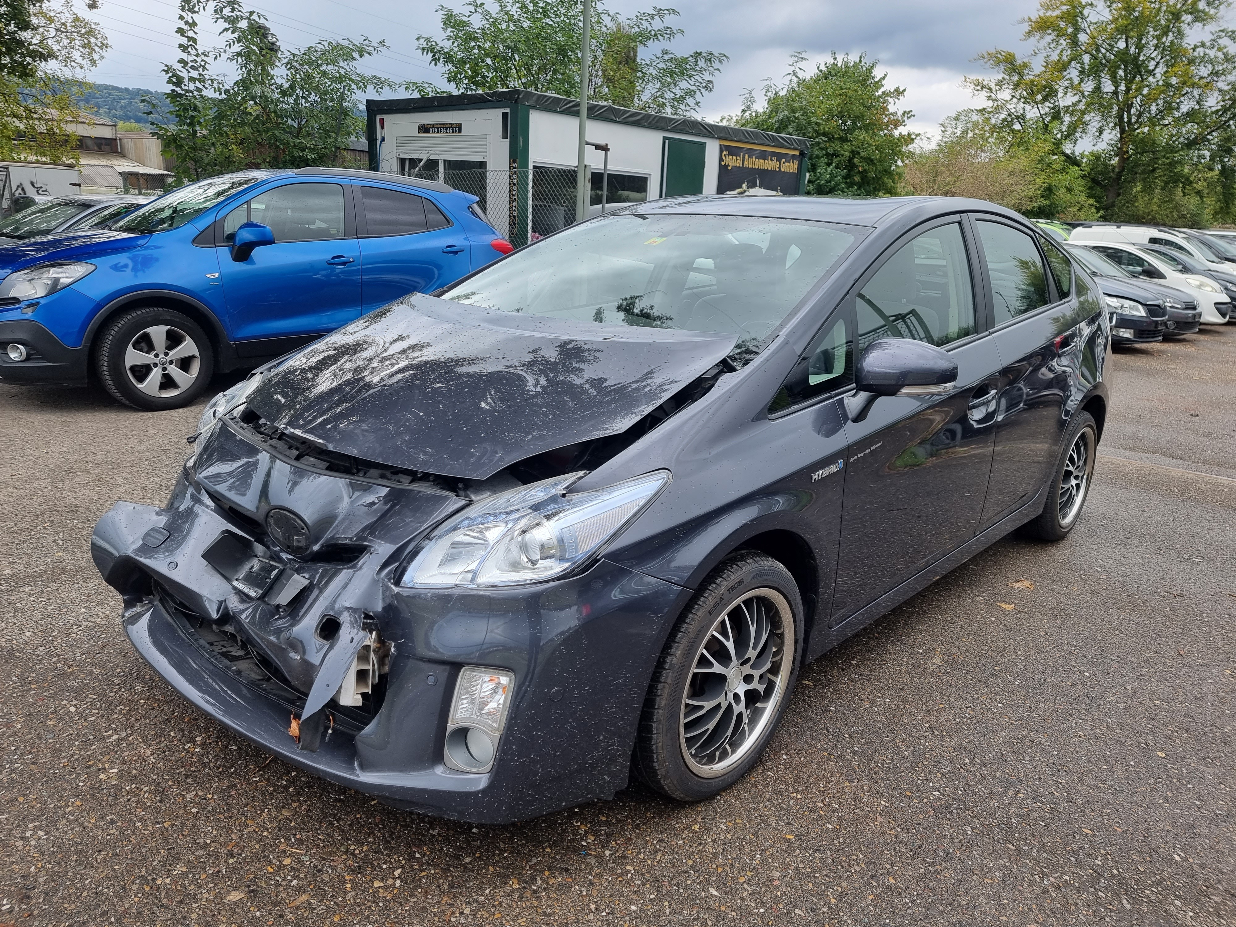 TOYOTA Prius 1.8 16V HSD Sol