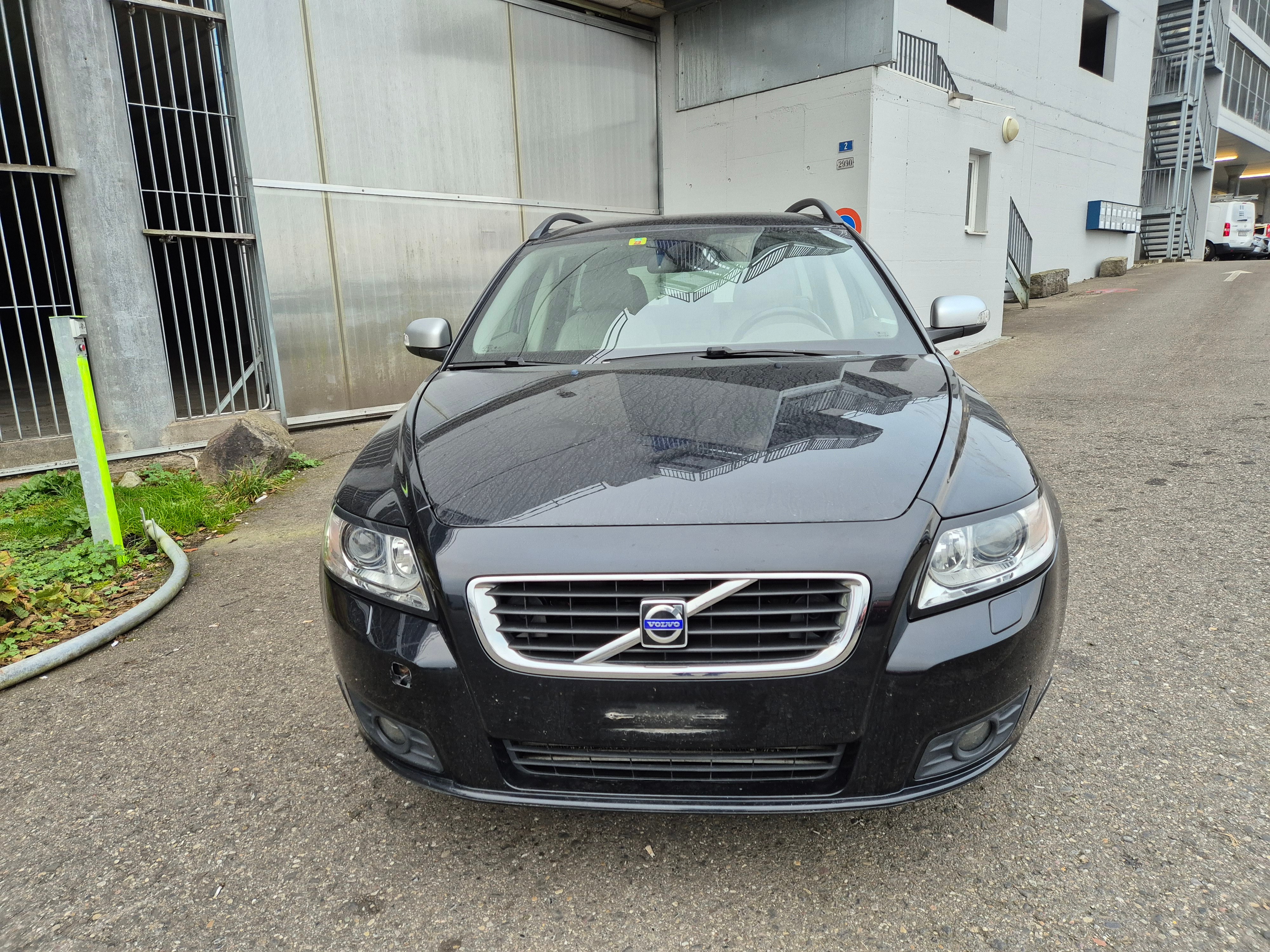 VOLVO V50 T5 AWD Summum Geartronic