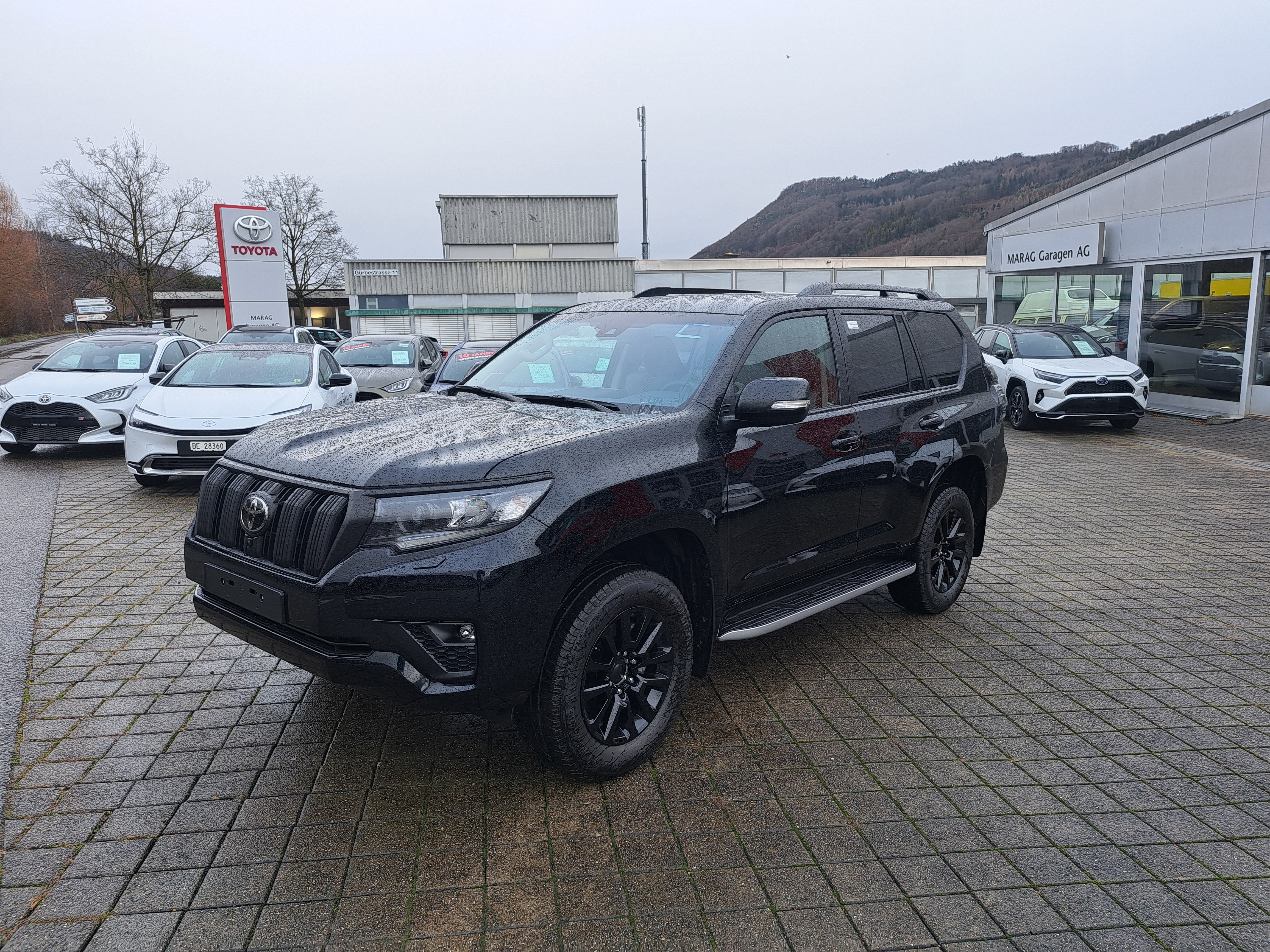 TOYOTA Land Cruiser 2.8TD Invincible Automat