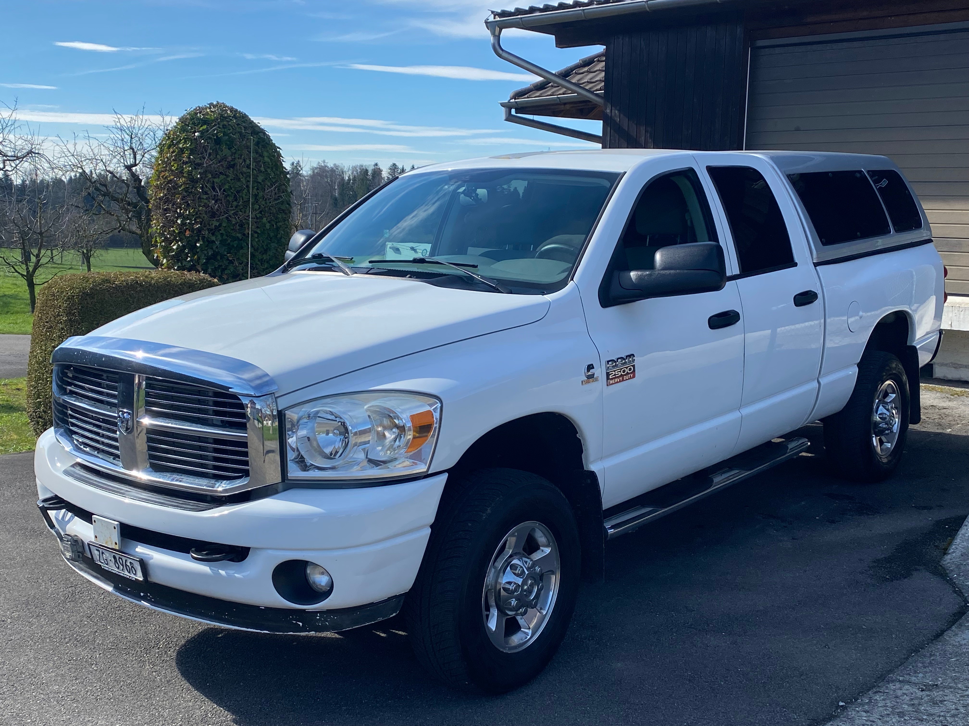 DODGE RAM 2500 - Heavy Duty - Handschaltung - 10t AHK