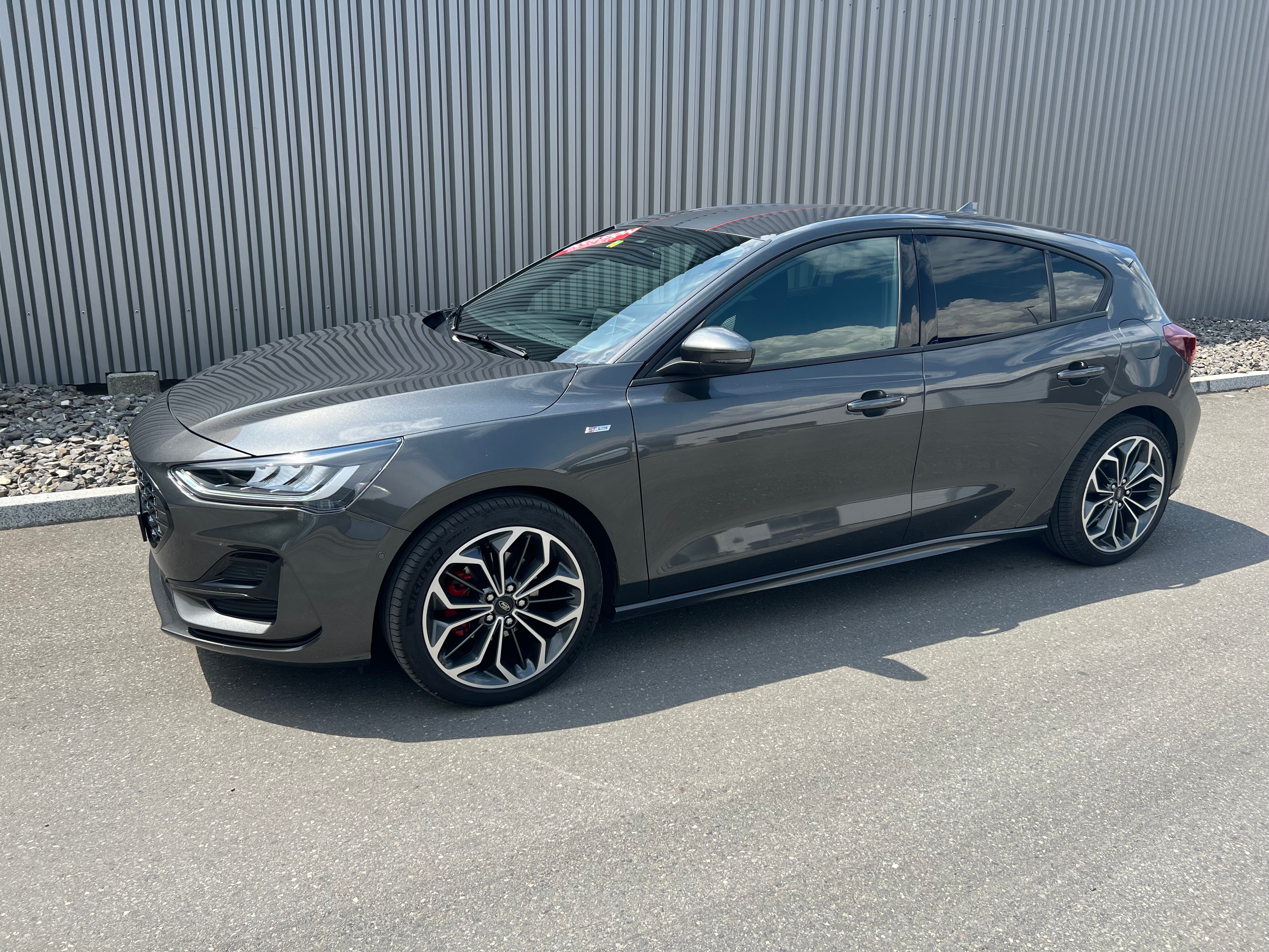 FORD Focus 1.0 MHEV ST-Line X Automat