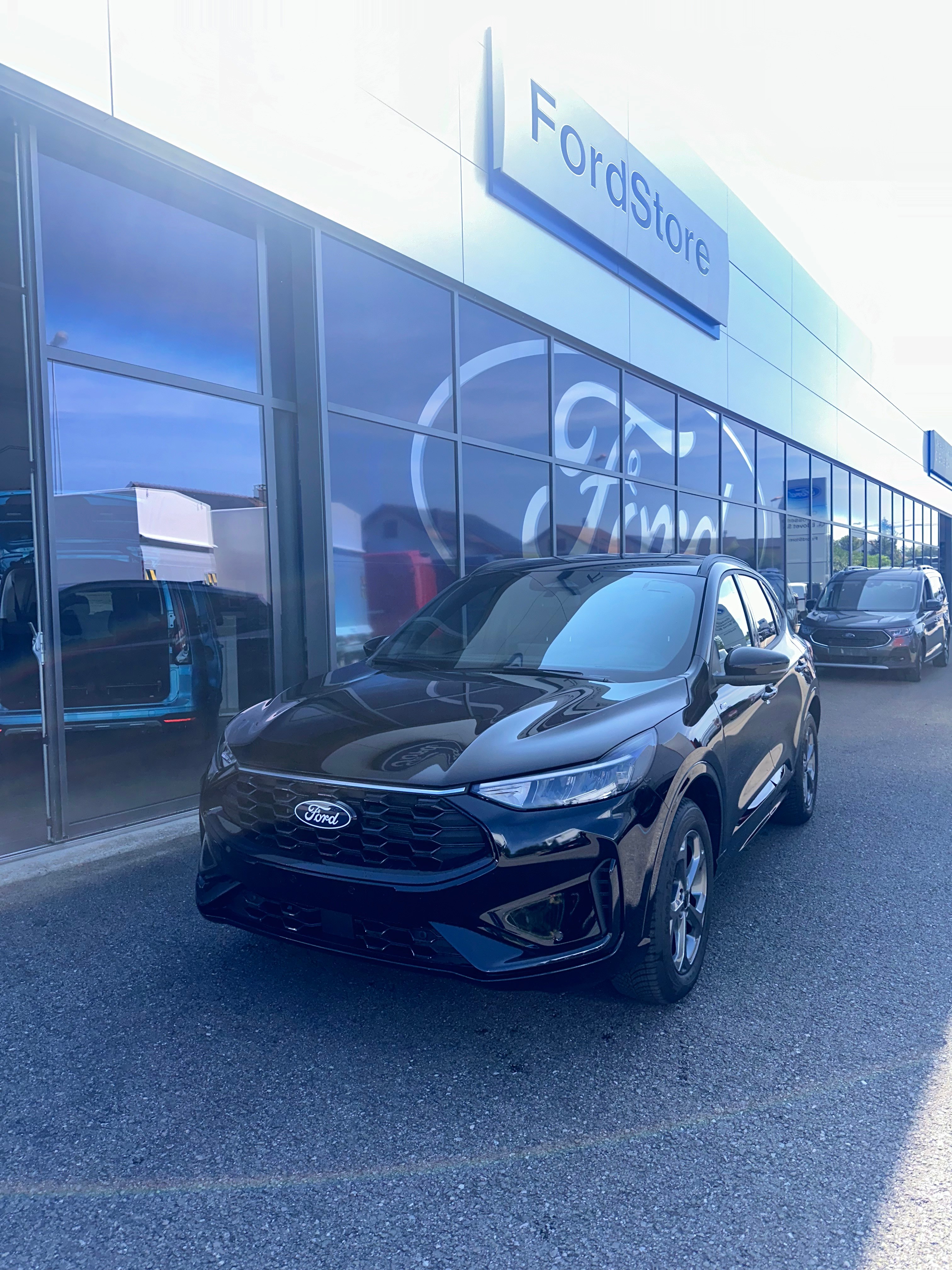 FORD Kuga 2.5 Hybrid ST-Line 4x4 FHEV