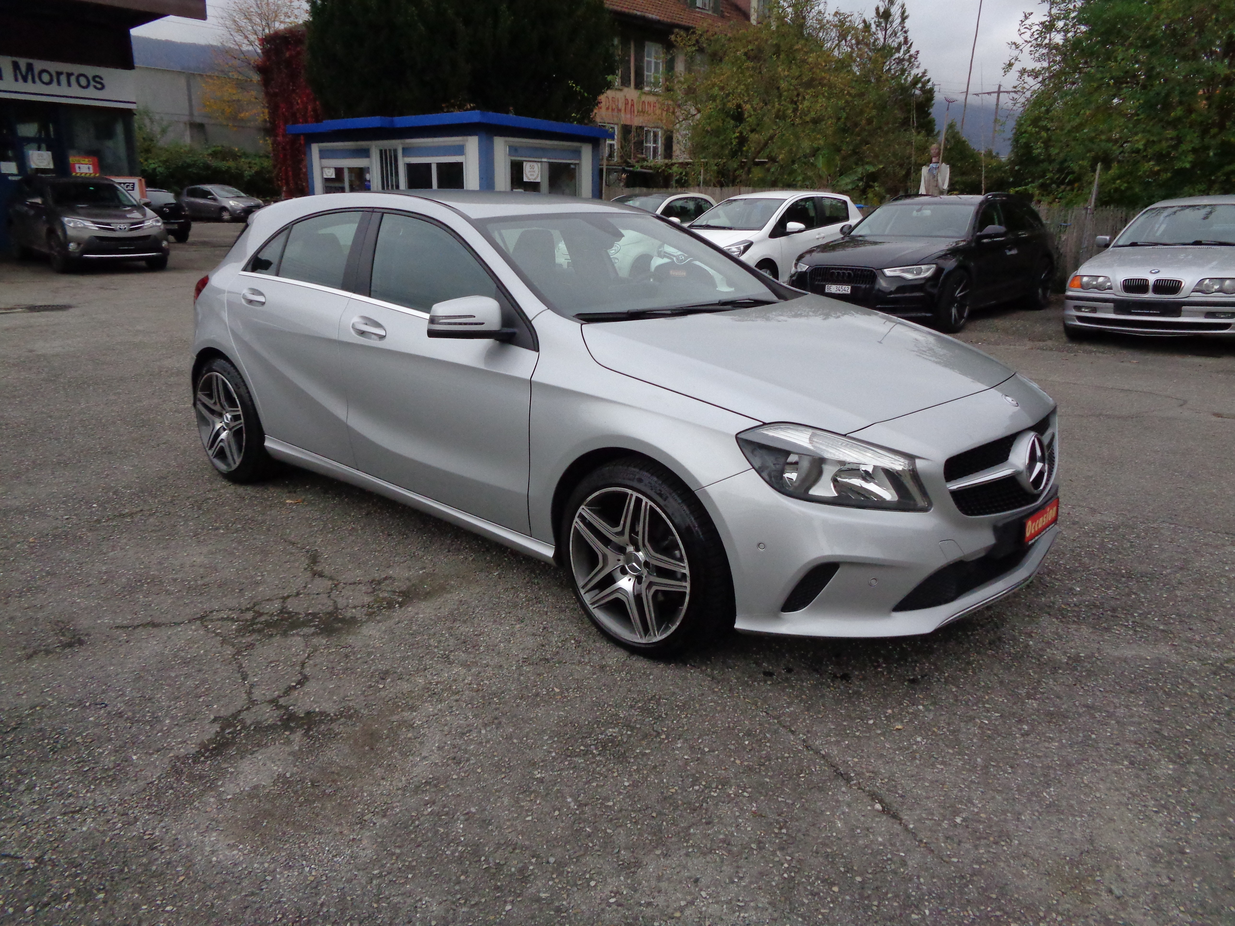 MERCEDES-BENZ A 180 Style 7G-DCT