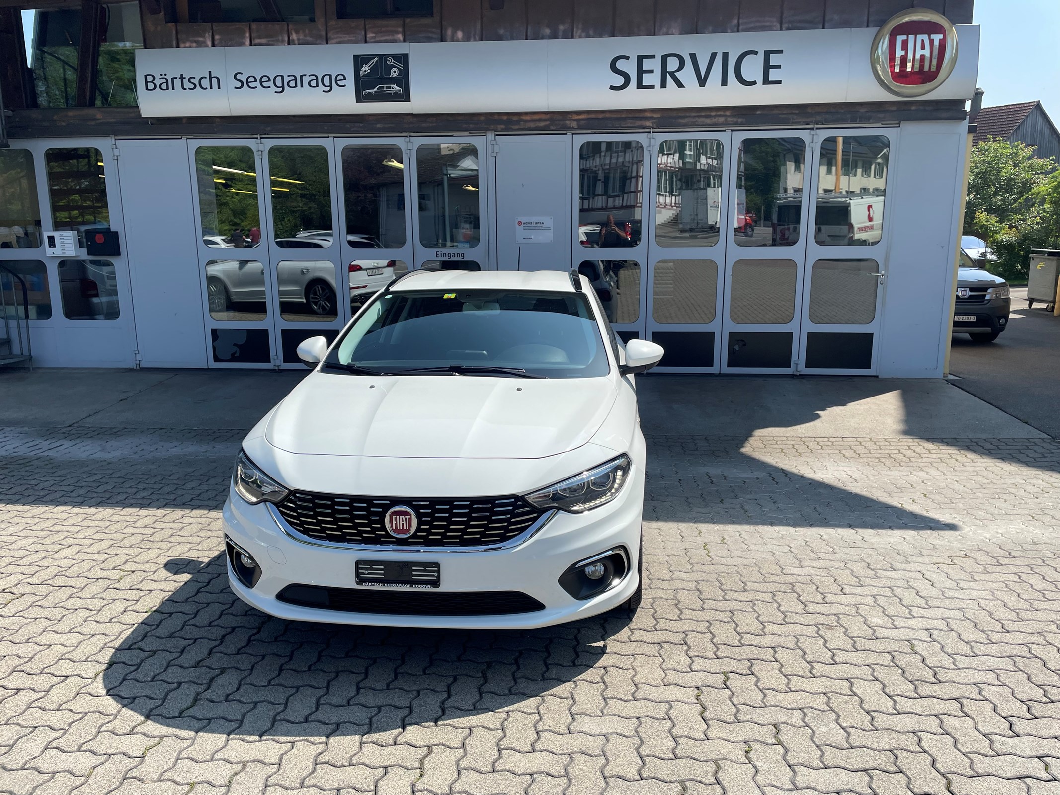 FIAT Tipo 1.6MJ Station Wagon Lounge DCT