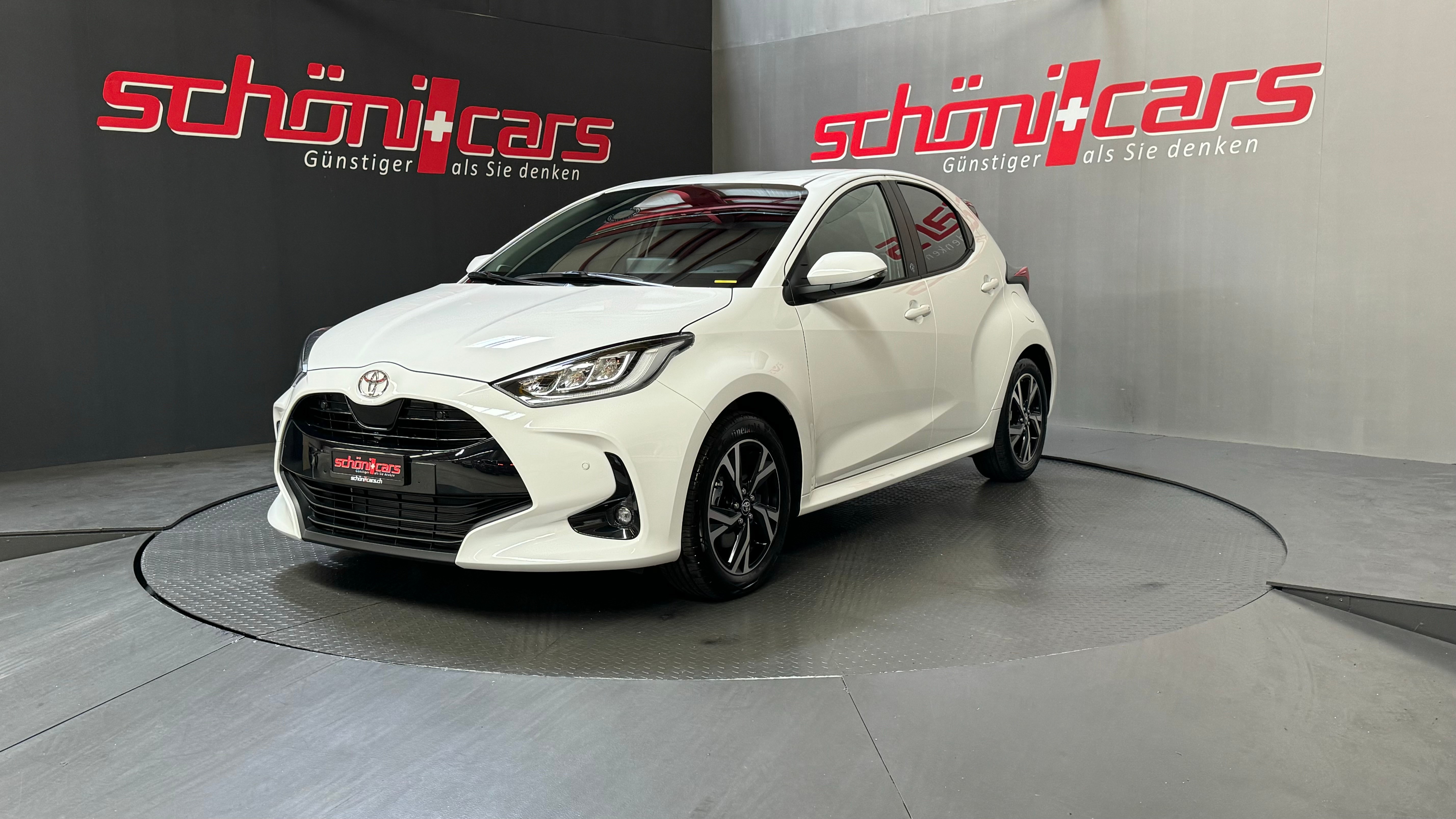 TOYOTA Yaris 1.5 Trend e-CVT