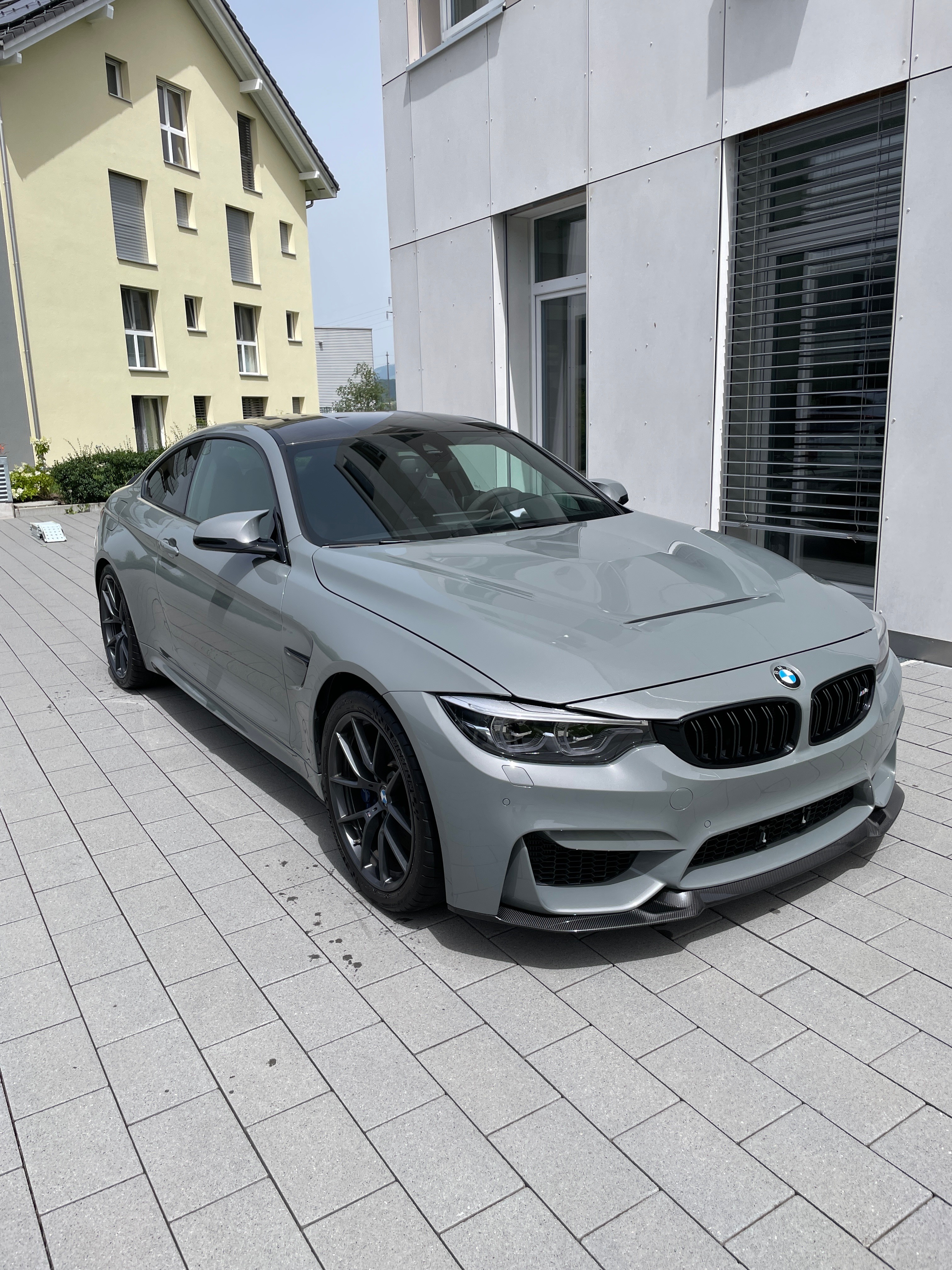 BMW M4 Coupé CS DKG