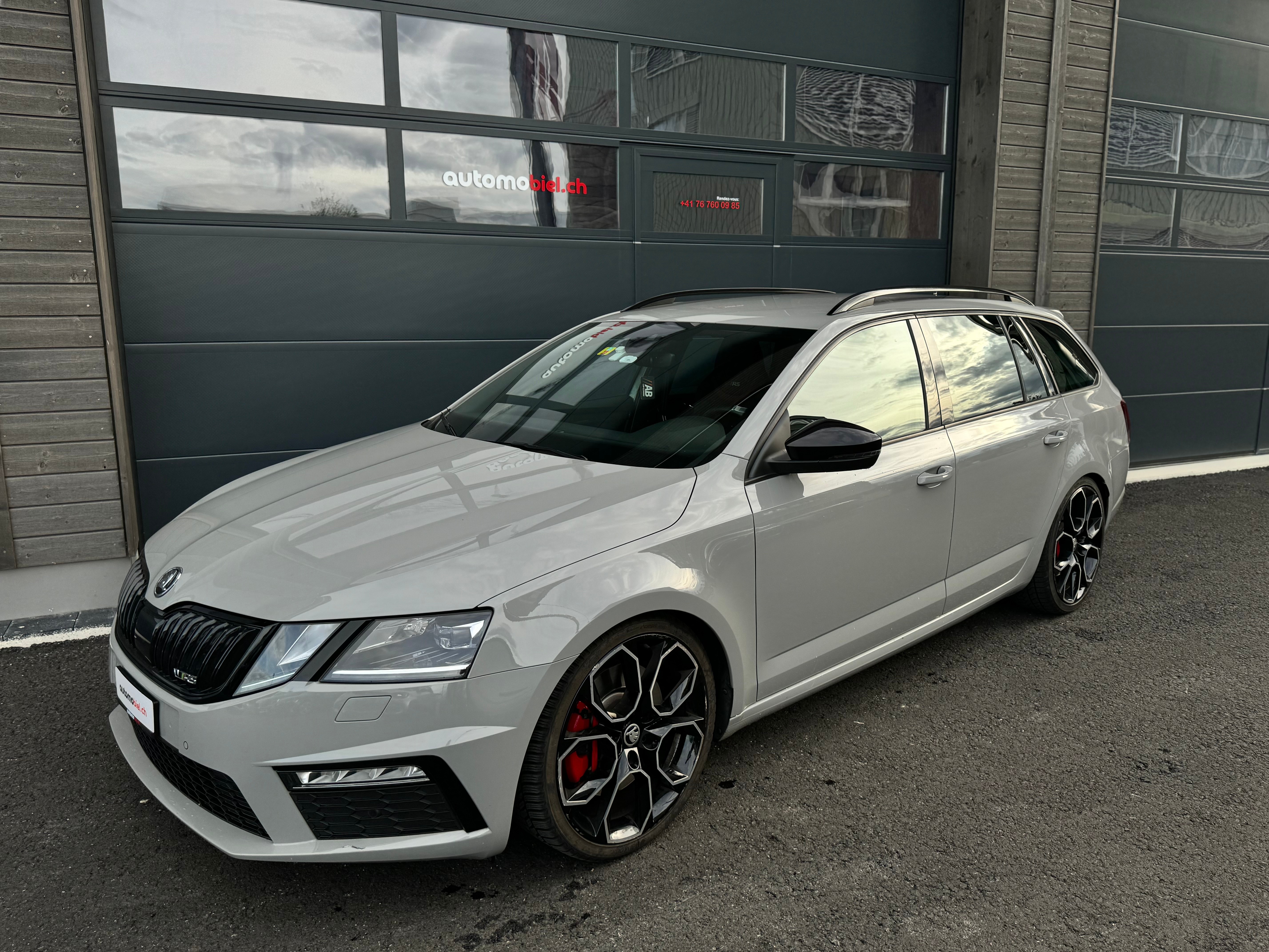 SKODA Octavia Combi 2.0 TSI RS Final Edition DSG