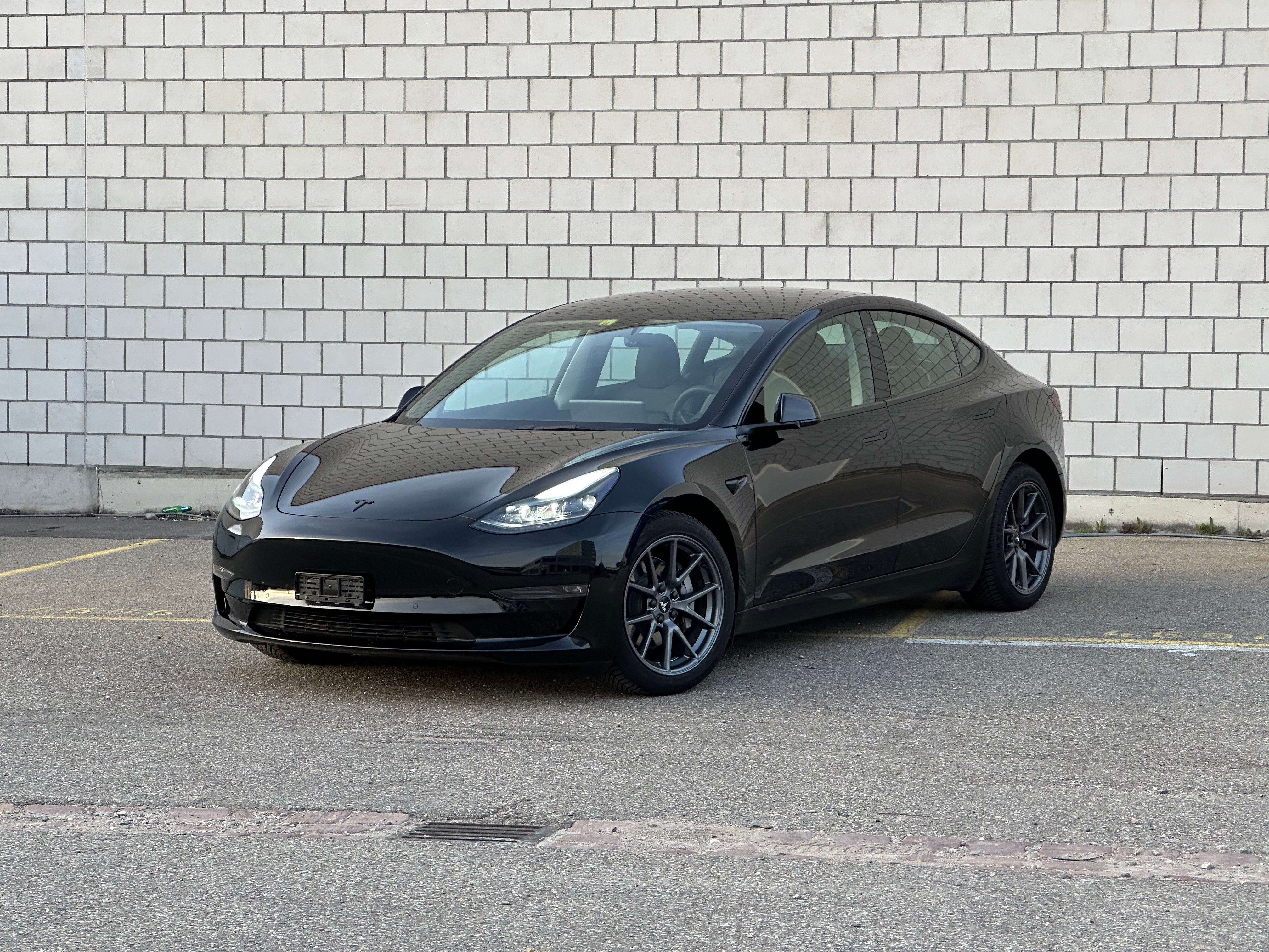 TESLA Model 3 Long Range Dual Motor AWD