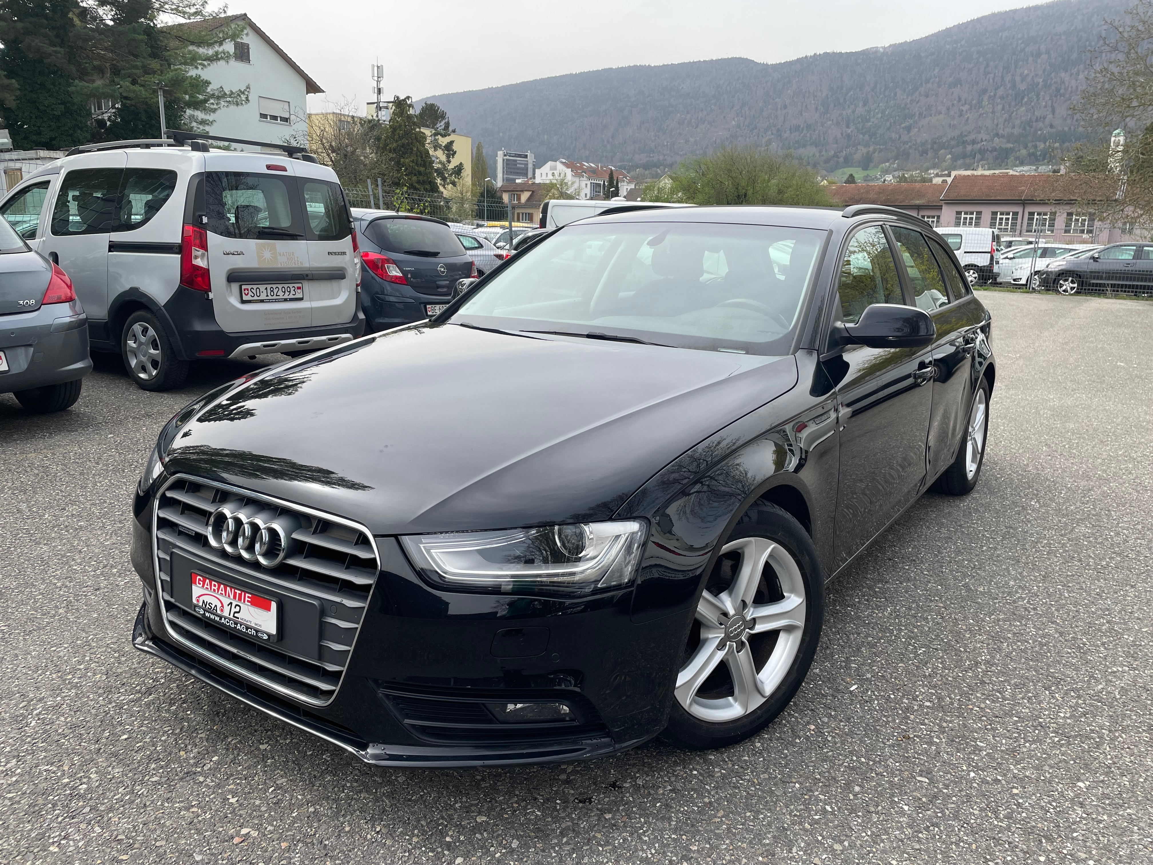 AUDI A4 Avant 2.0 TDI quattro * Gr. Navi* Xenon * Klima-auto * Tempomat * Sitzheizung * PDC H *