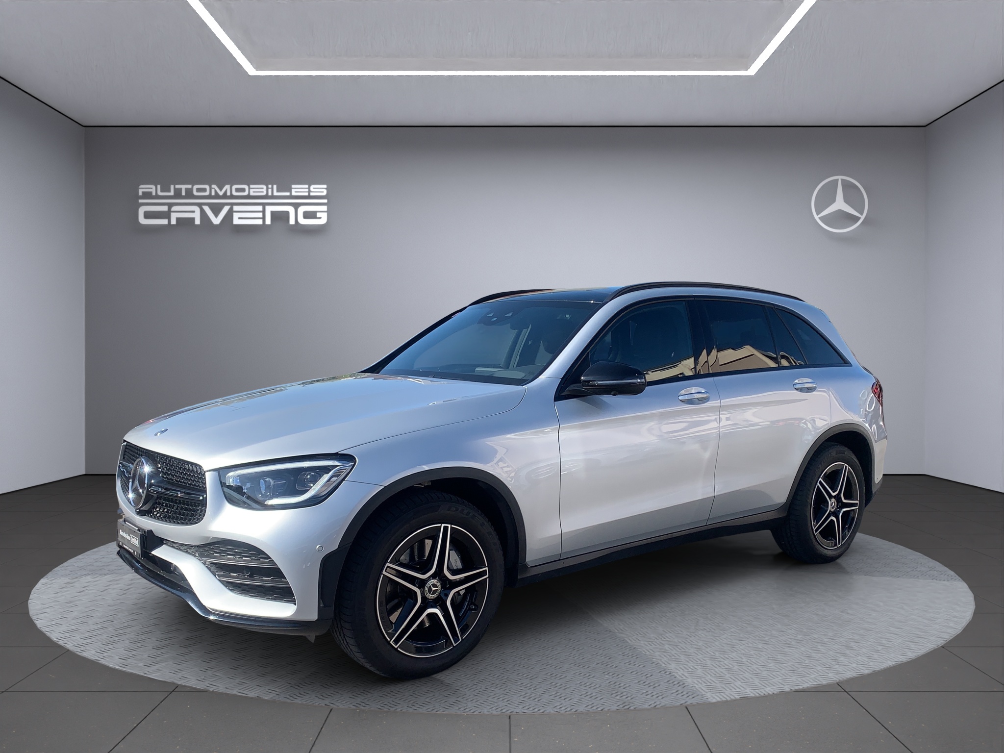 MERCEDES-BENZ GLC 300 AMG Line 4Matic 9G-Tronic