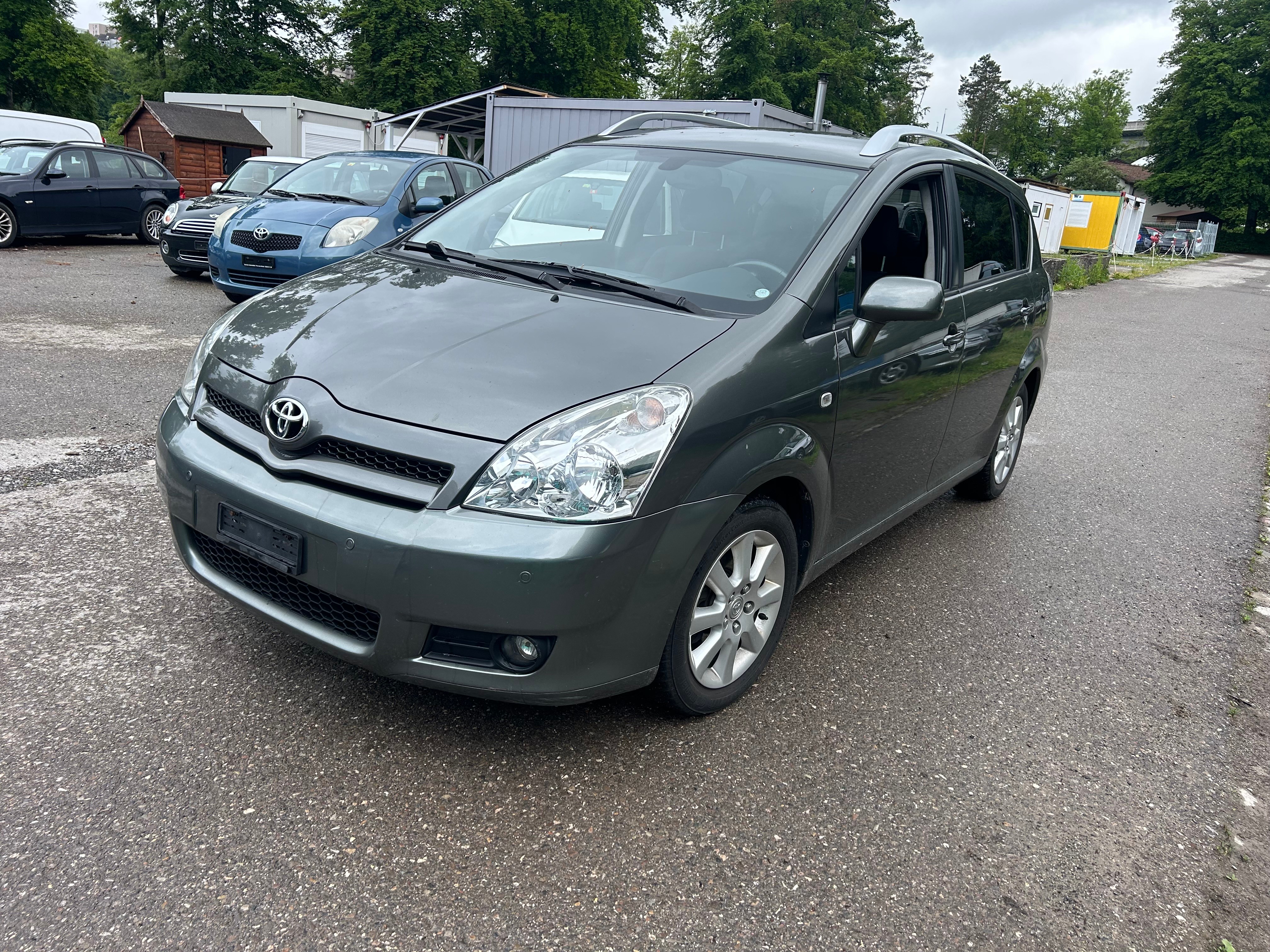 TOYOTA Corolla Verso 1.8