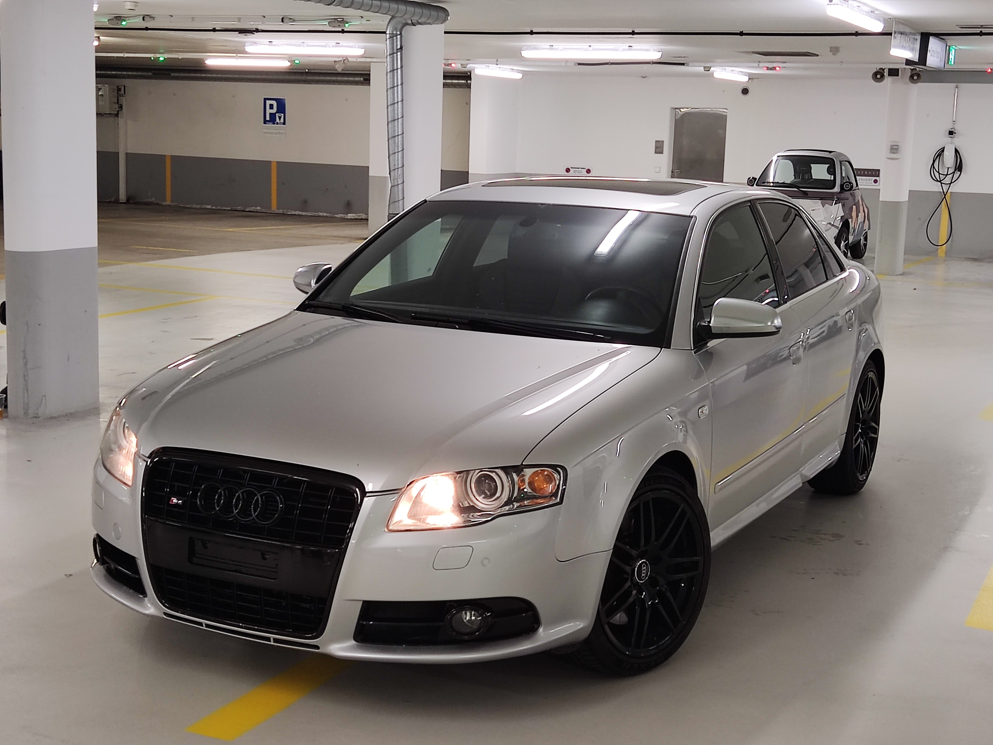 AUDI S4 4.2 V8 quattro