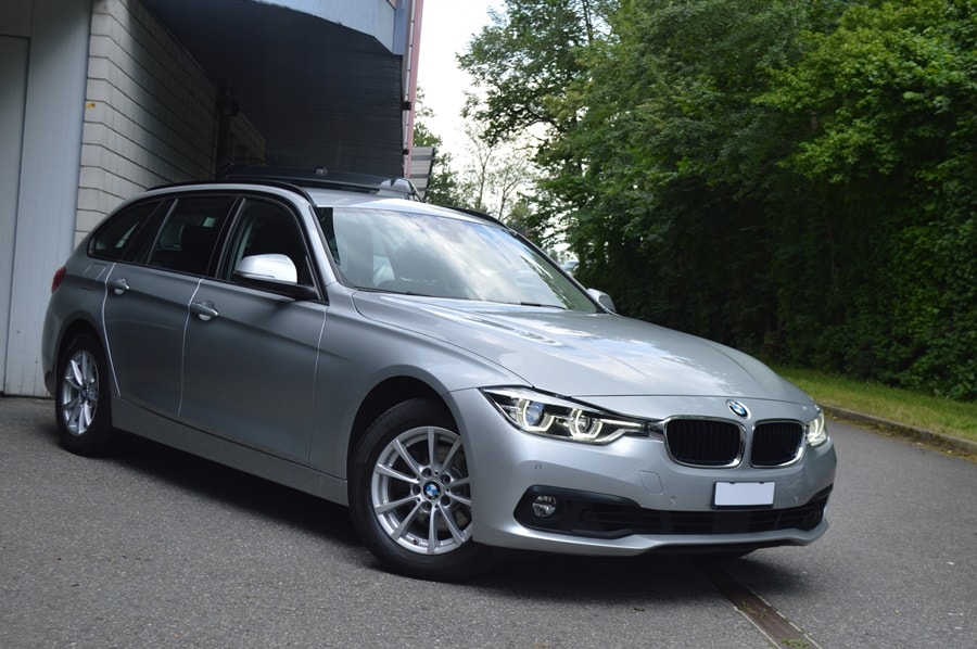 BMW 320i xDrive Touring Steptronic Advantage