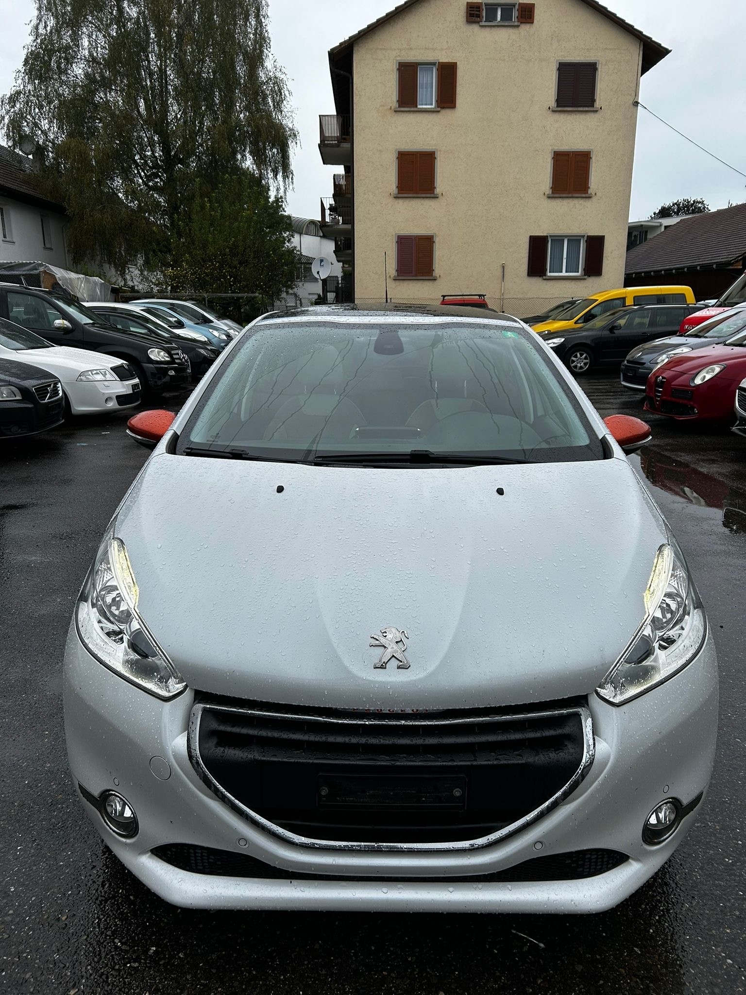 PEUGEOT 208 1.2 VTI Roland Garros