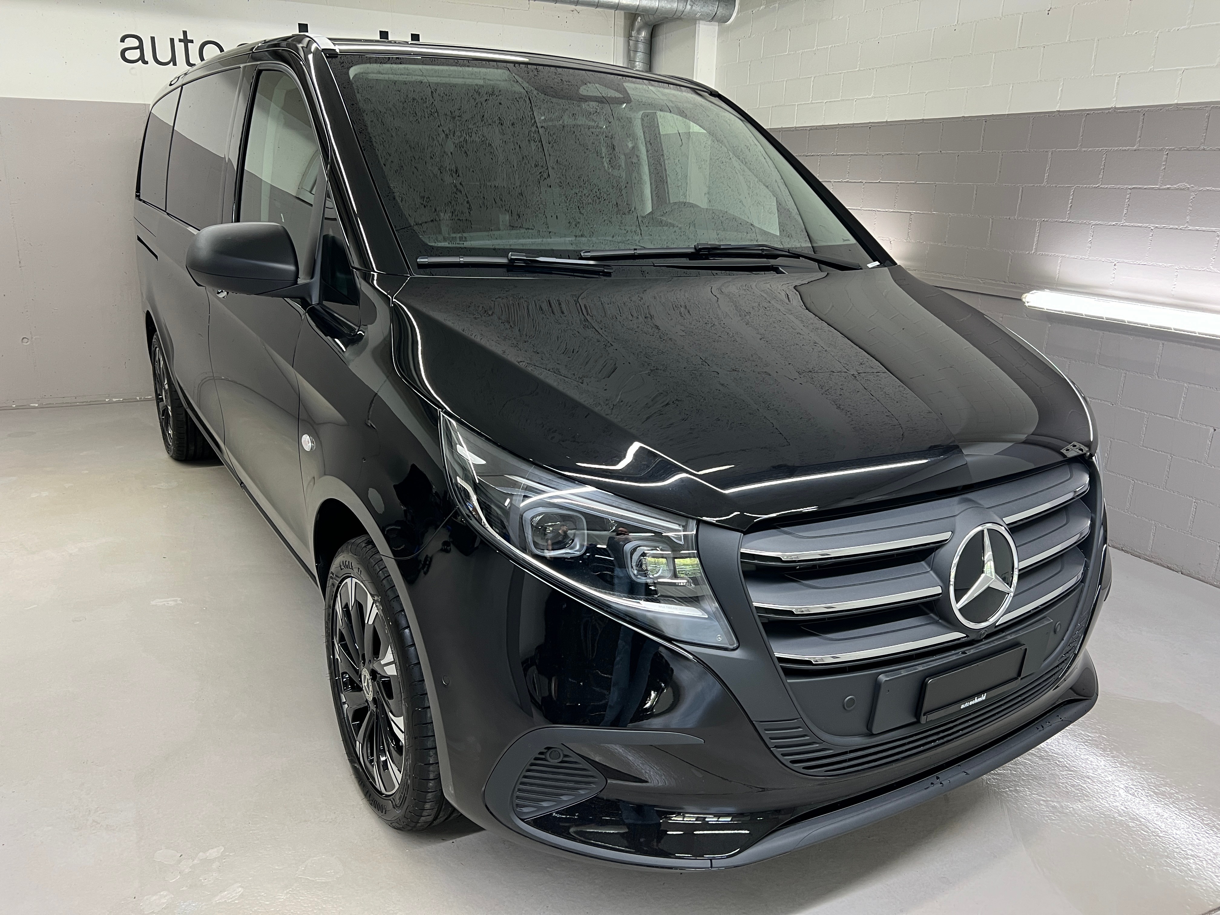 MERCEDES-BENZ Vito 116 CDI 4MATIC KB TOURER SELECT FAMILY 3200mm L