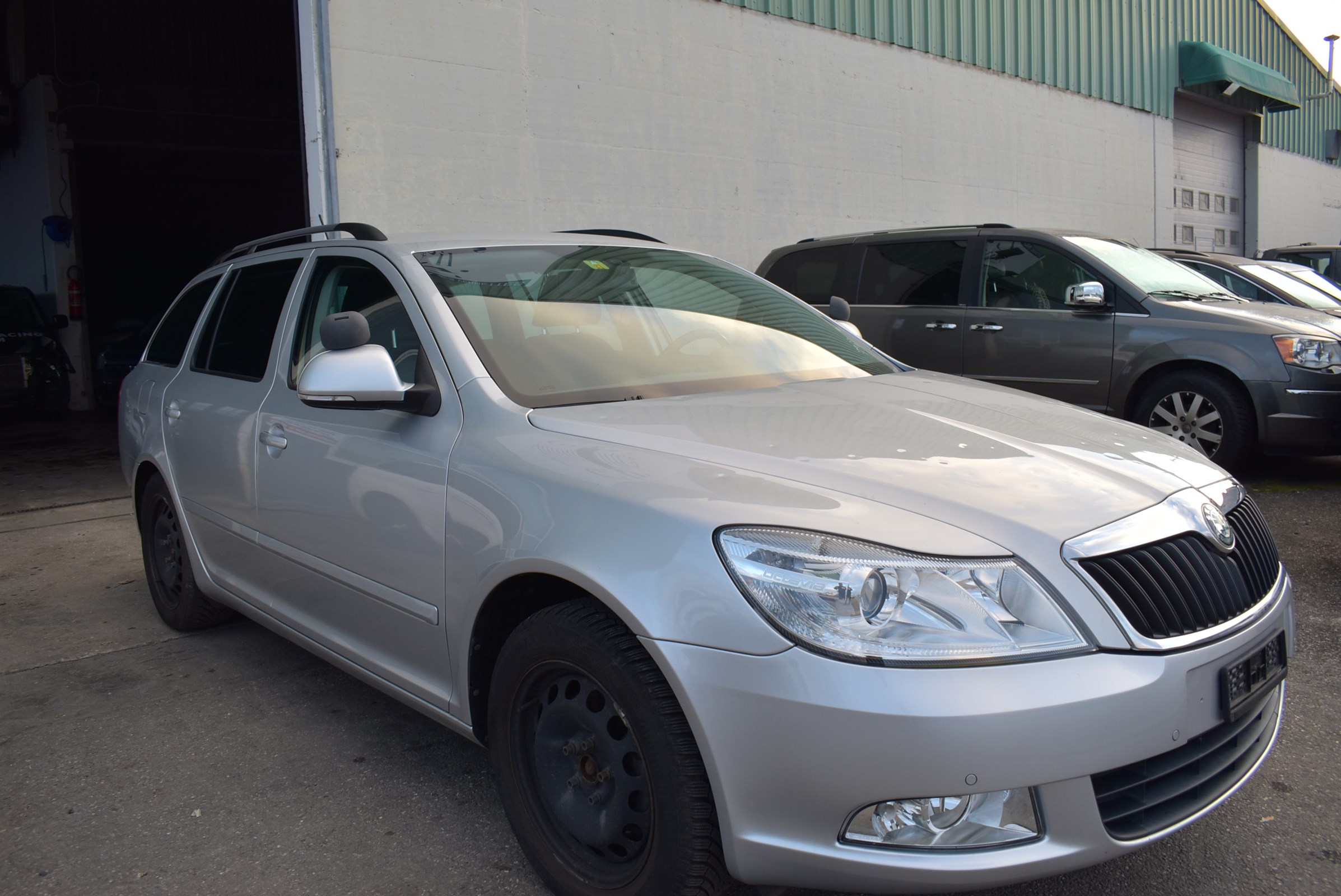 SKODA Octavia Combi 2.0 TDI Ambition DSG