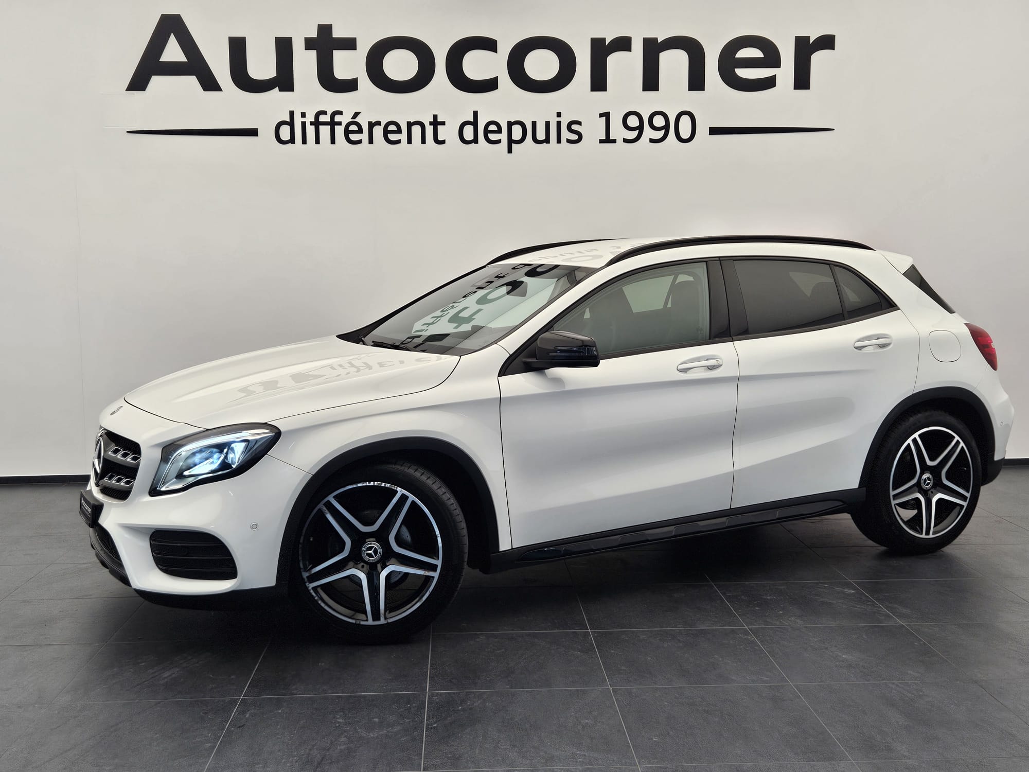 MERCEDES-BENZ GLA 200 AMG Line 7G-DCT