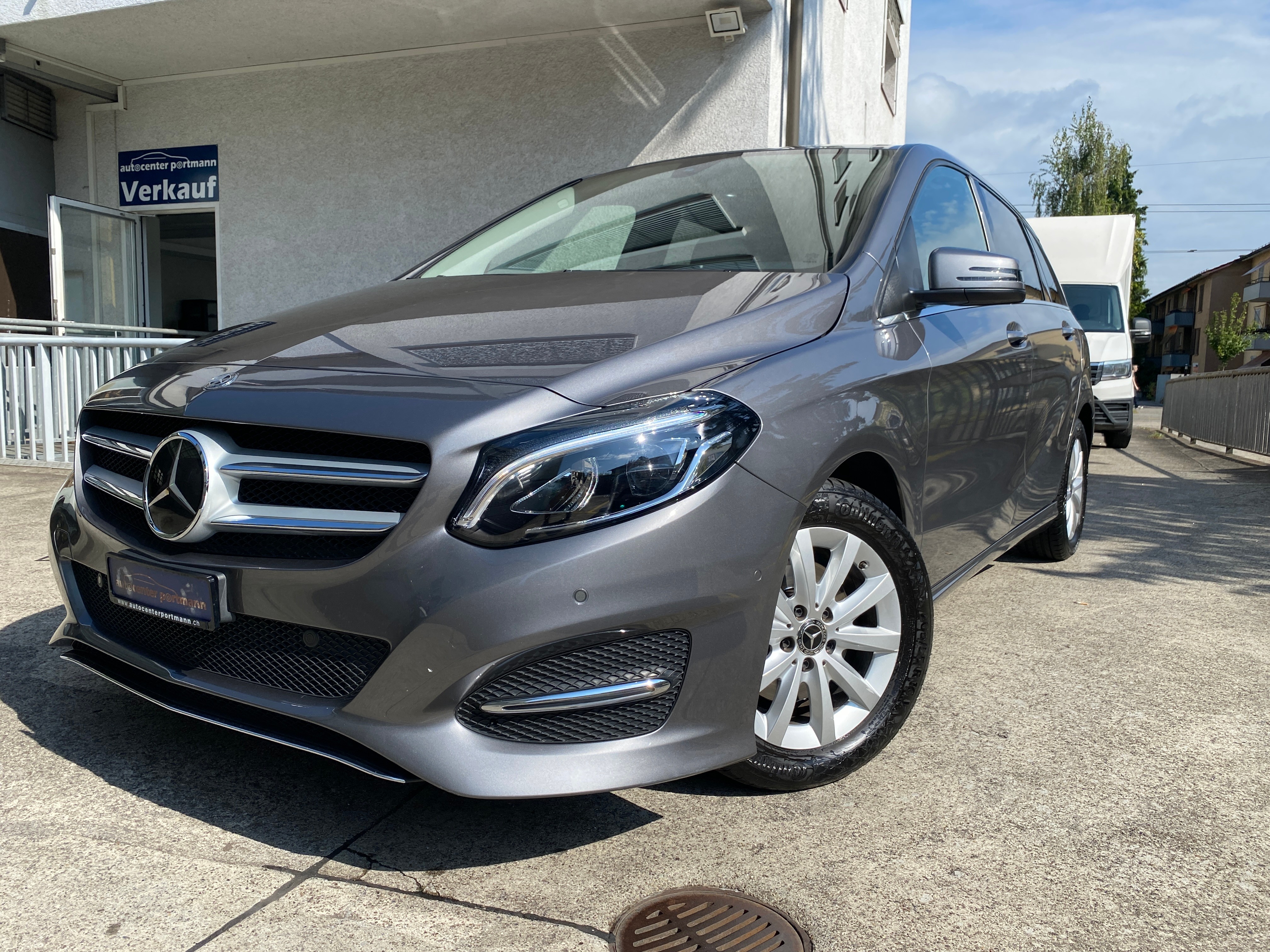 MERCEDES-BENZ B 220 Style 4Matic 7G-DCT