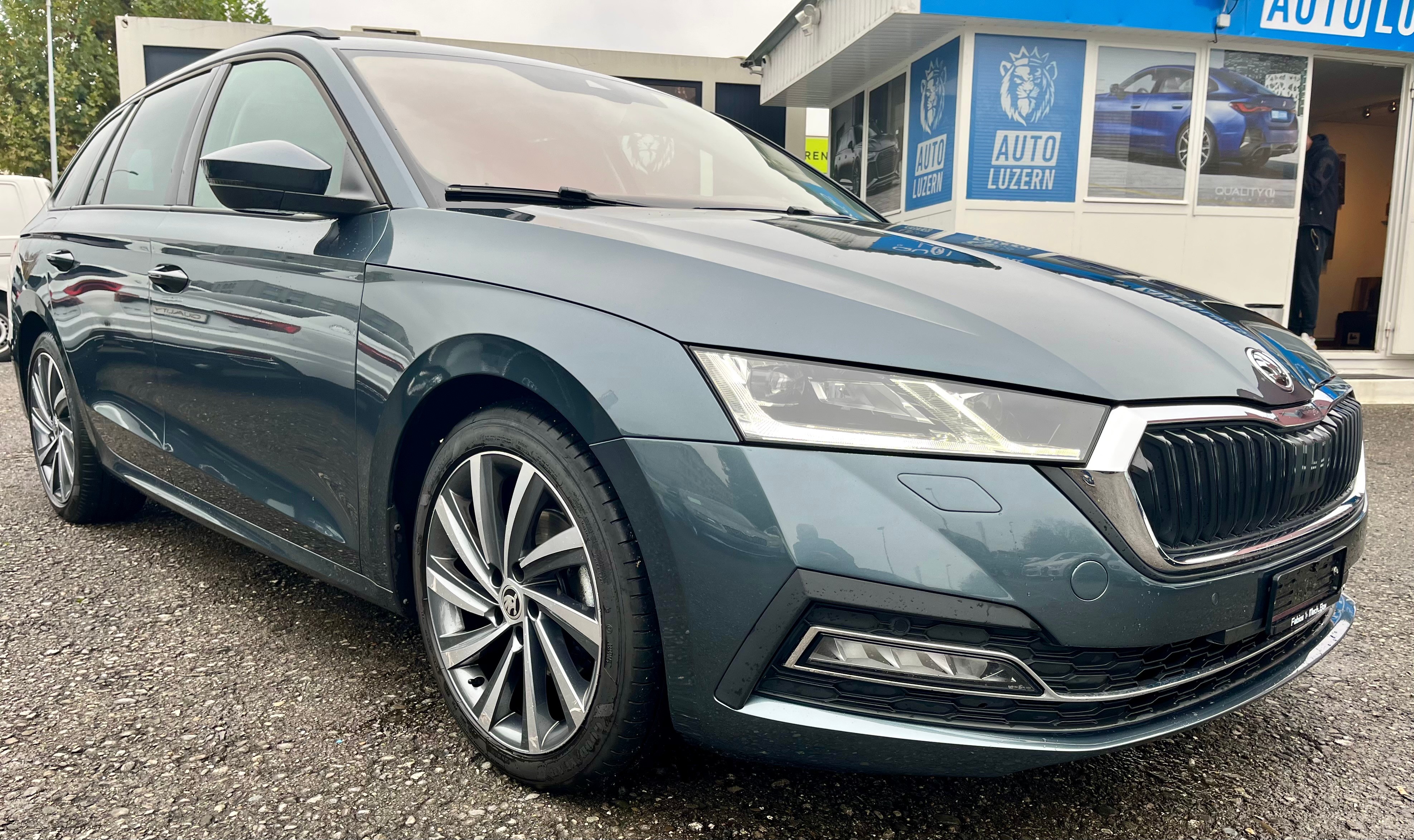 SKODA Octavia Combi 2.0 TDI DSG Style (CH-Fahrzeug)