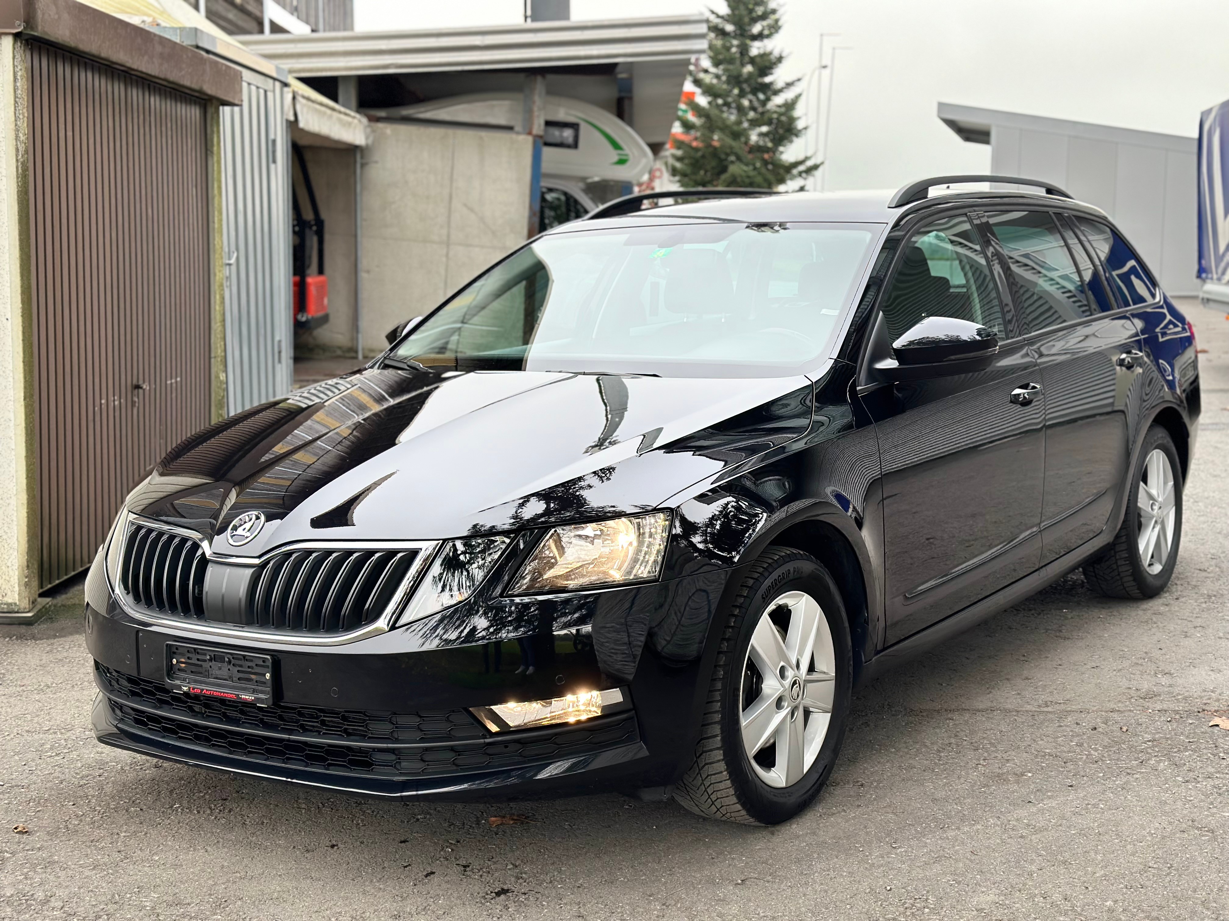 SKODA Octavia Combi 2.0 TDI Ambition 4x4