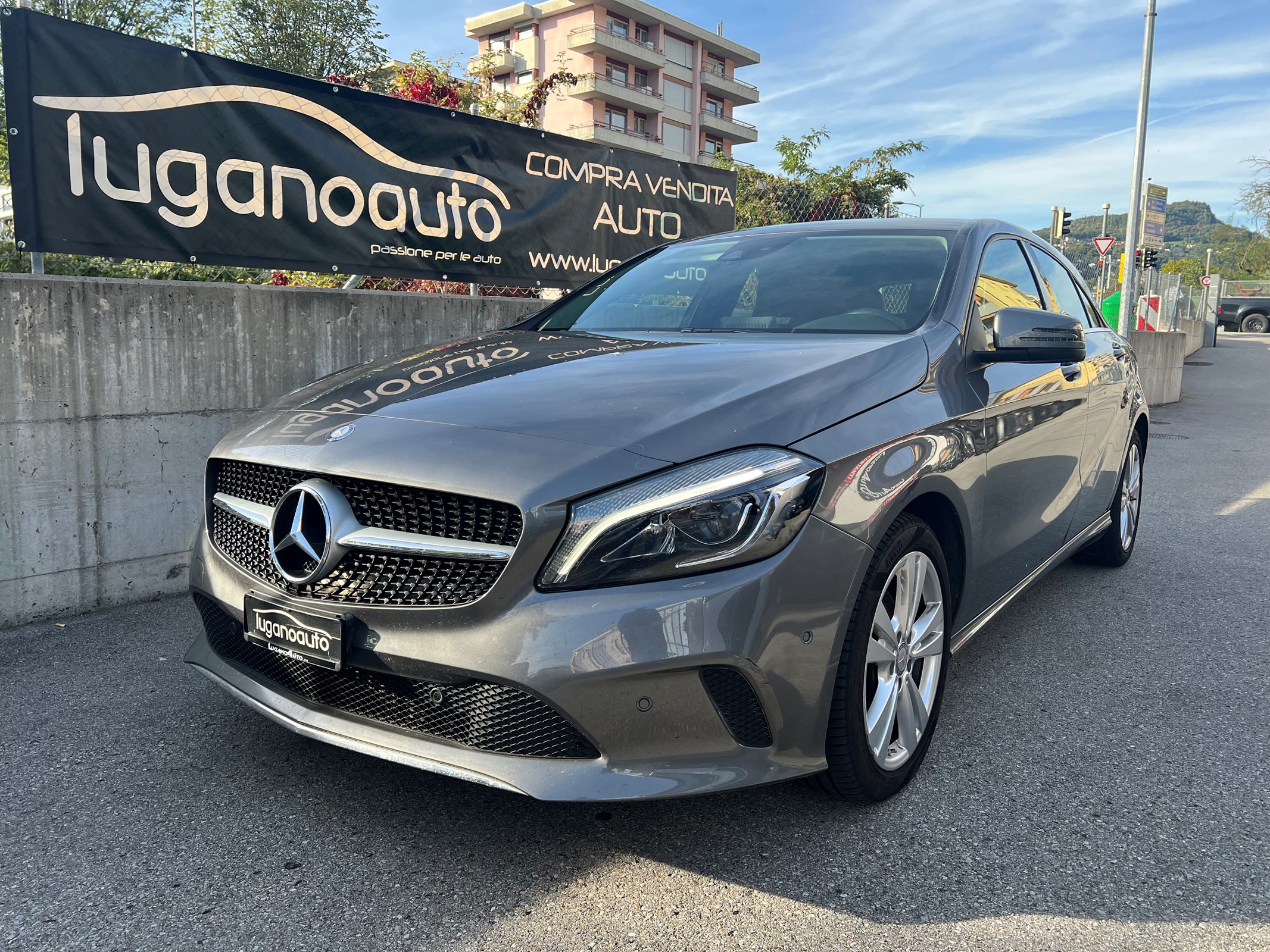 MERCEDES-BENZ A 220 d Urban 4Matic 7G-DCT