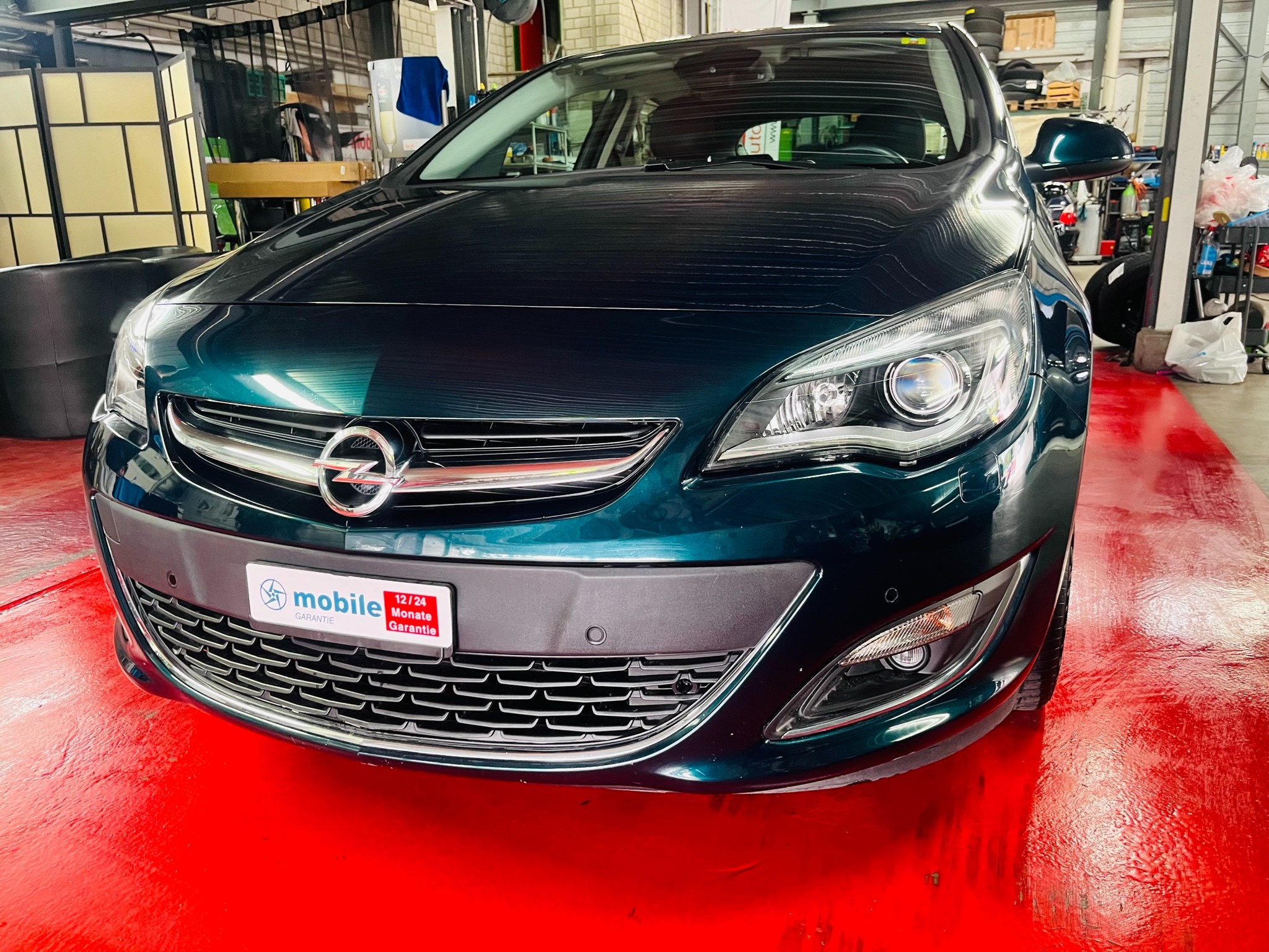 OPEL Astra 1.6i 16V Turbo Cosmo