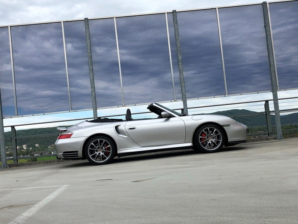 PORSCHE 911 TURBO CABRIO l 420 PS