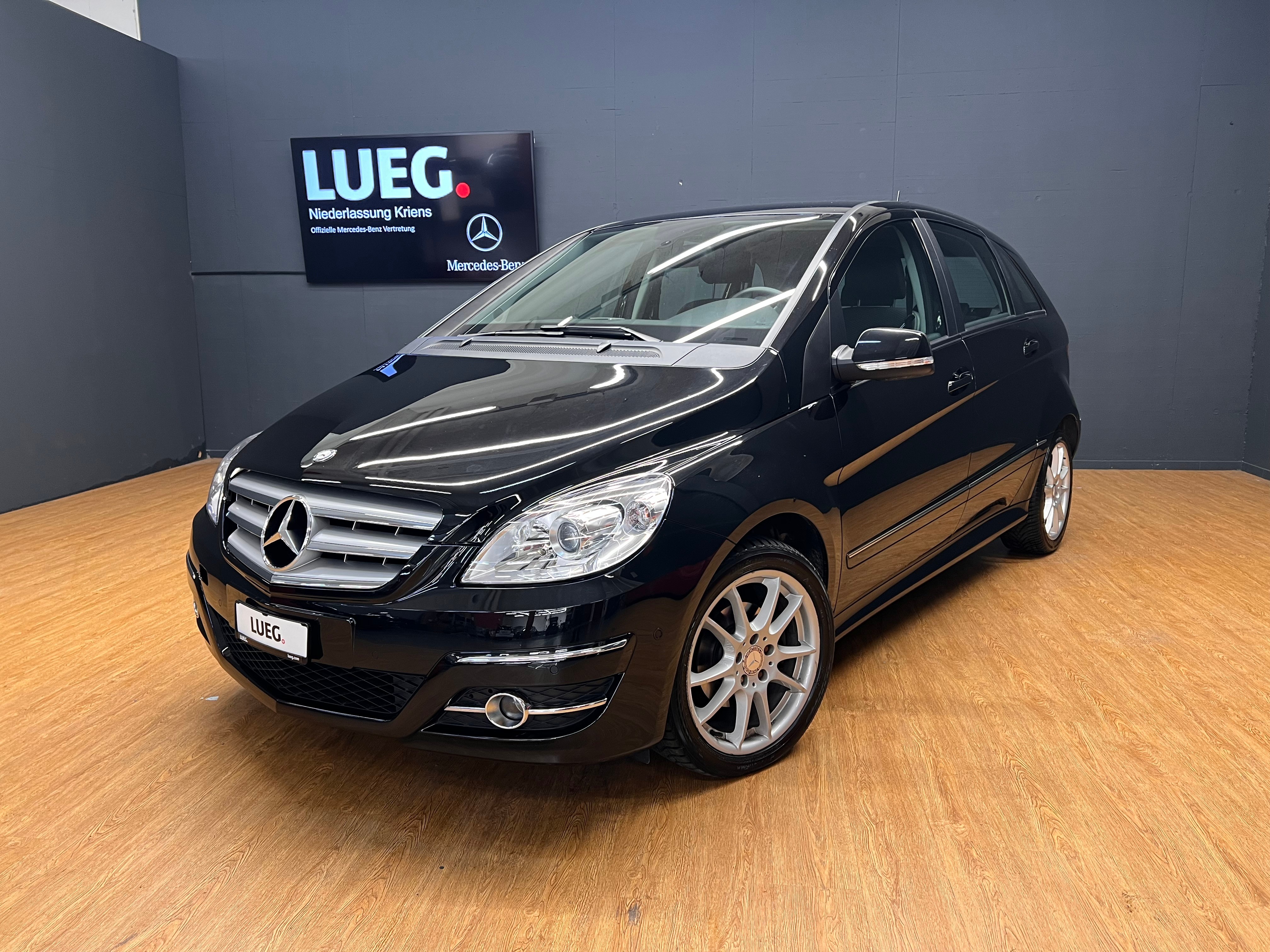 MERCEDES-BENZ B 180 (170) Autotronic