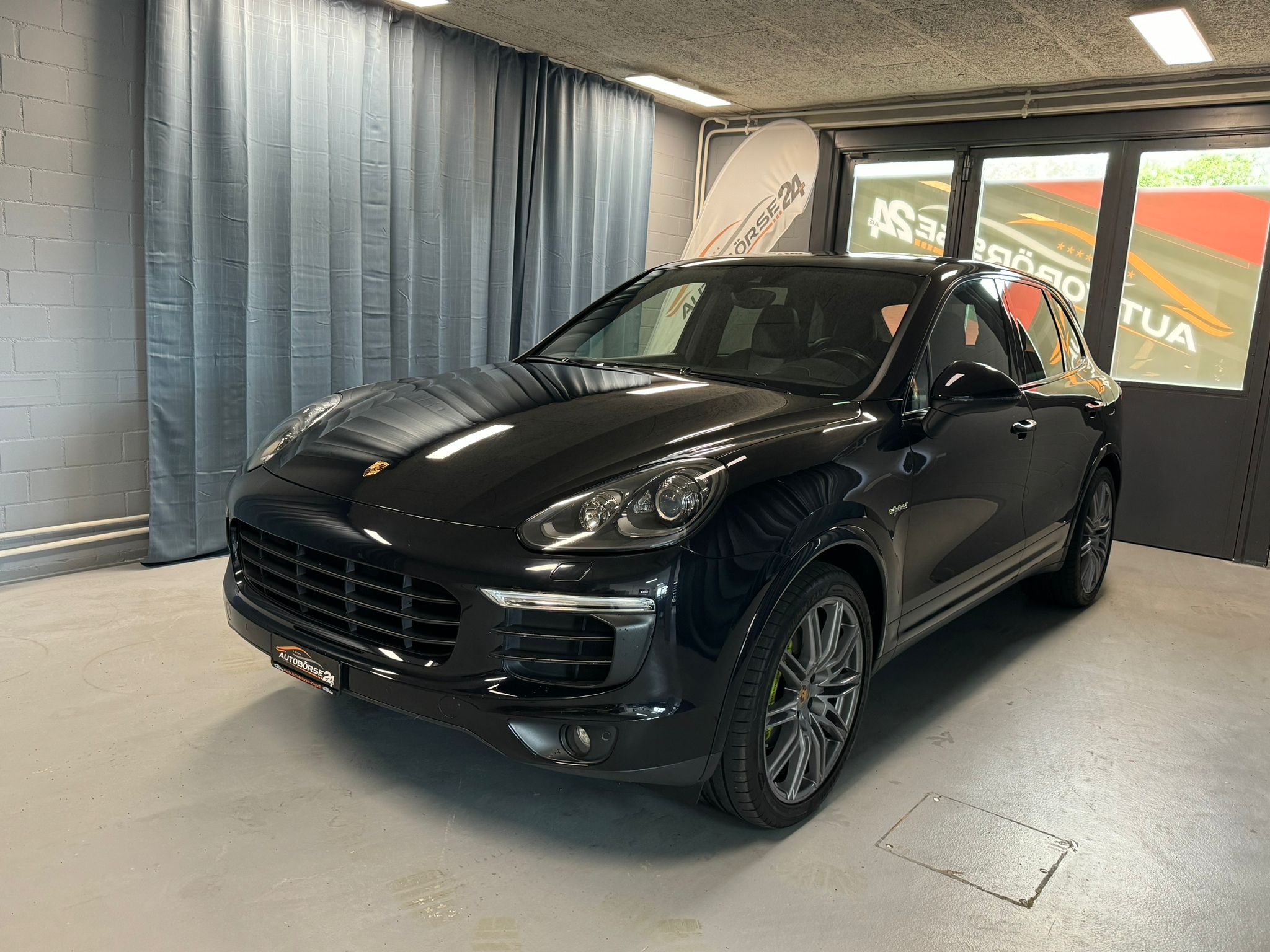 PORSCHE Cayenne S E-Hybrid