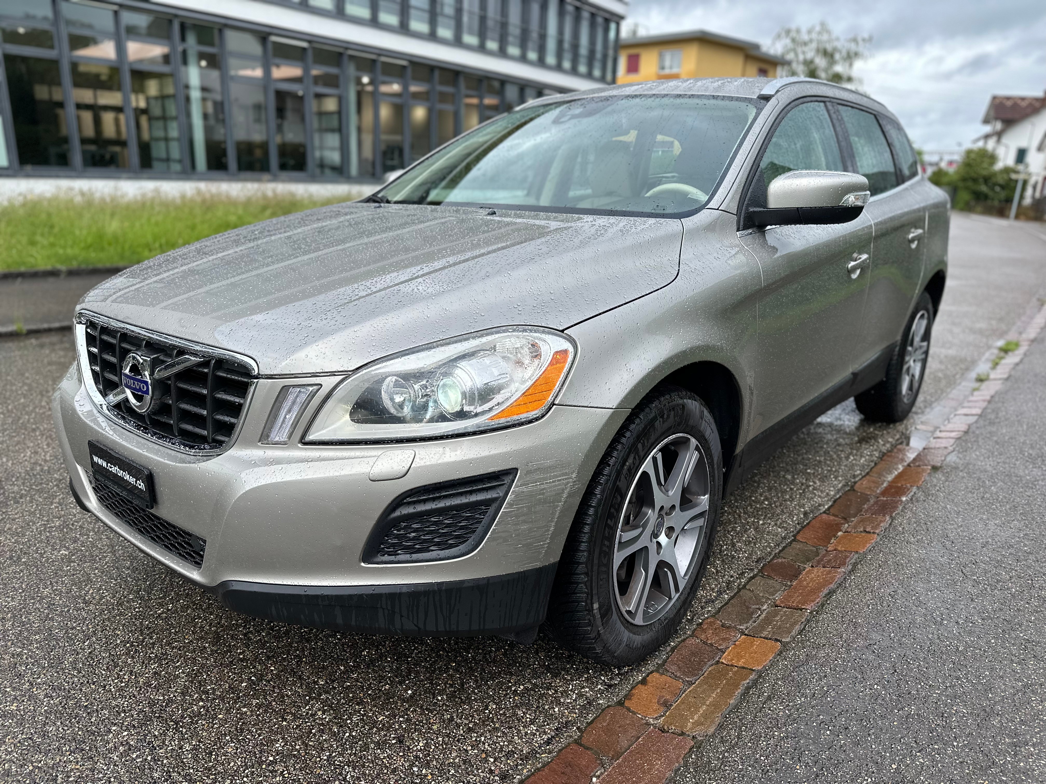 VOLVO XC60 T6 AWD Summum Geartronic