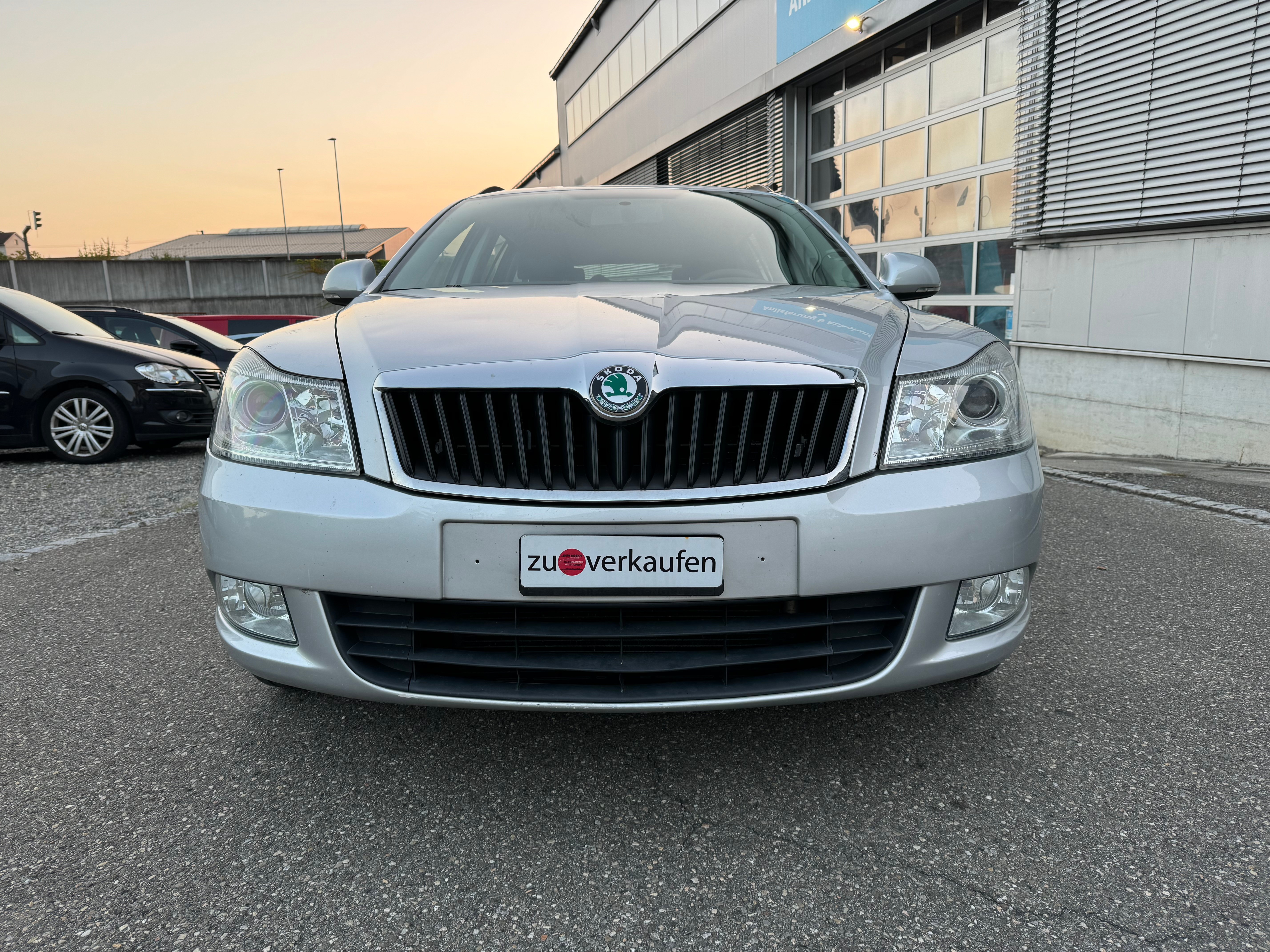 SKODA Octavia Combi 1.8 TSI Ambiente DSG