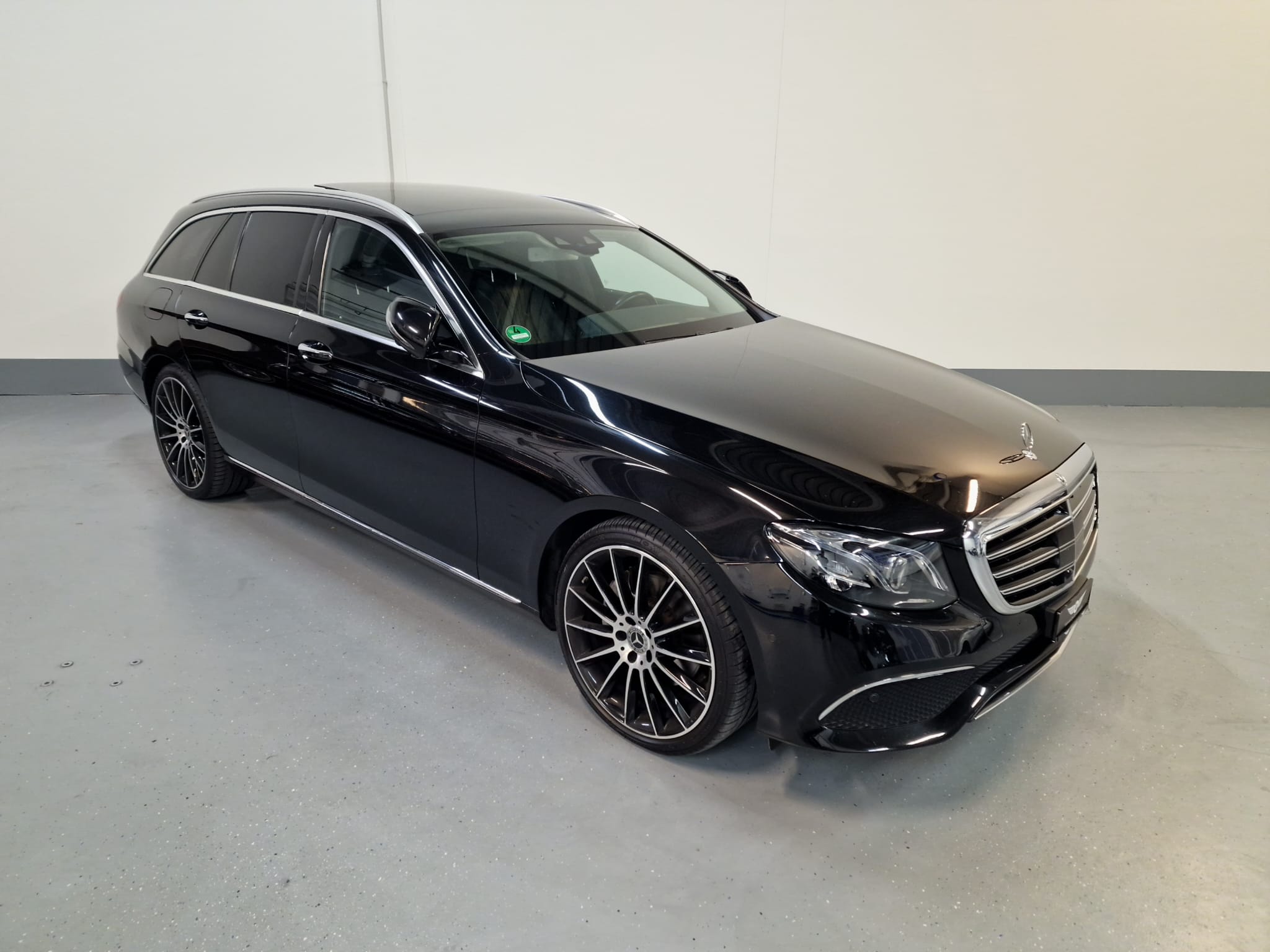 MERCEDES-BENZ E 220 d Exclusive 4Matic 9G-Tronic