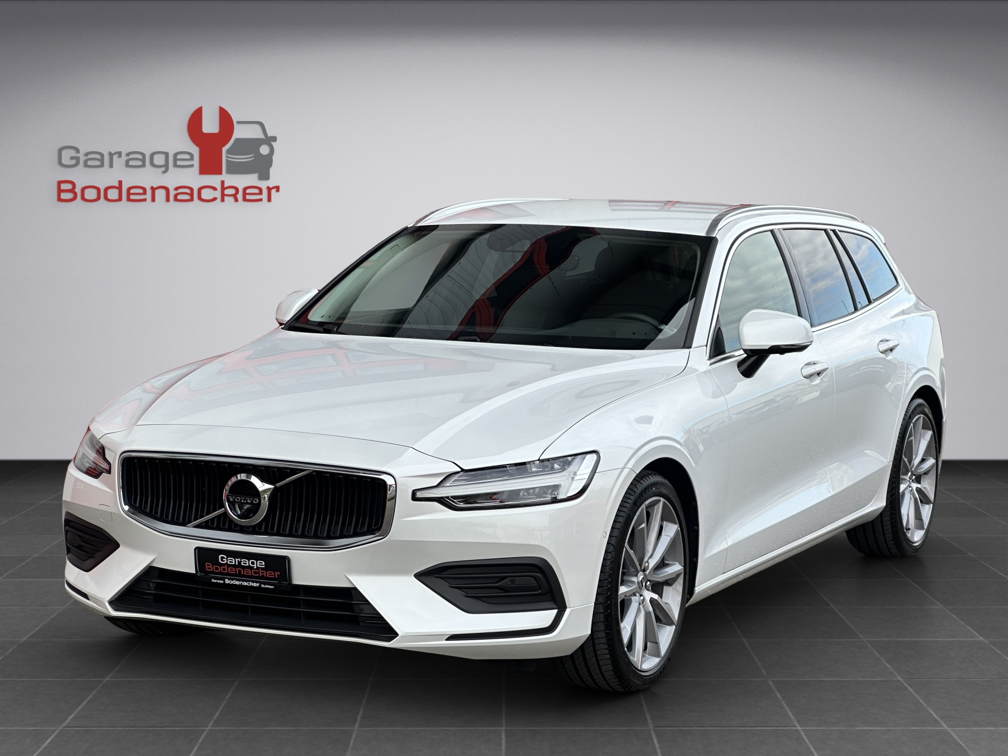 VOLVO V60 T4 Momentum Geartronic