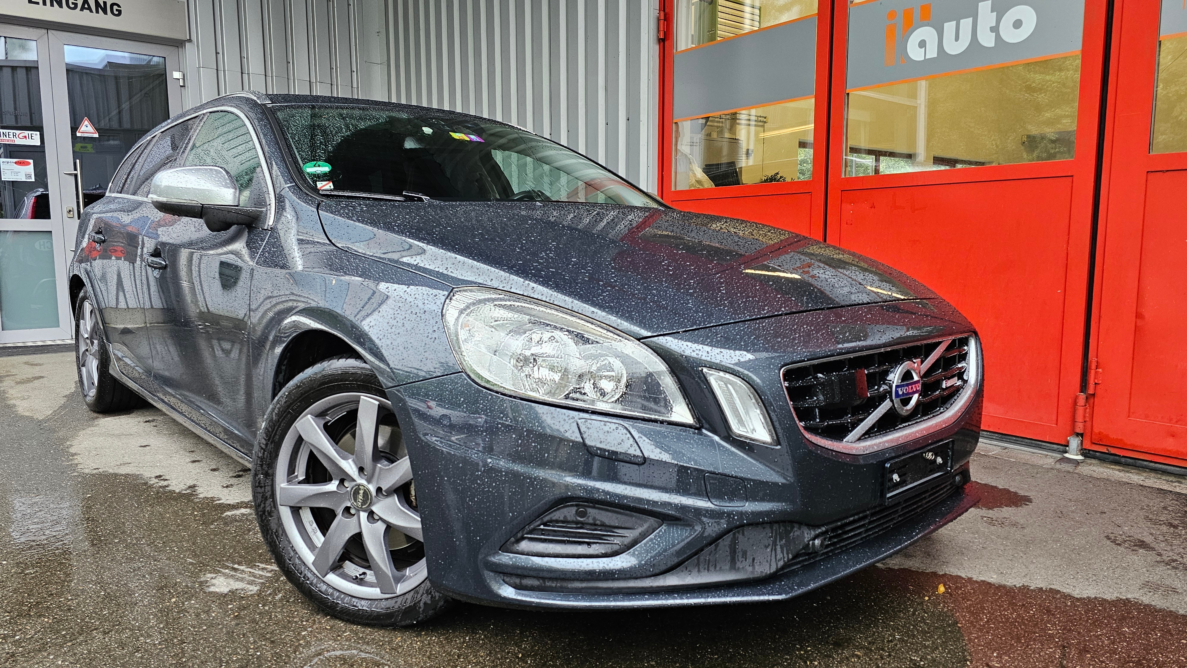 VOLVO V60 D3 R-Design Geartronic