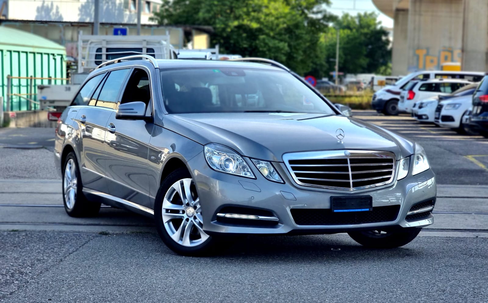 MERCEDES-BENZ E 350 CGI BlueEfficiency 4Matic 7G-Tronic